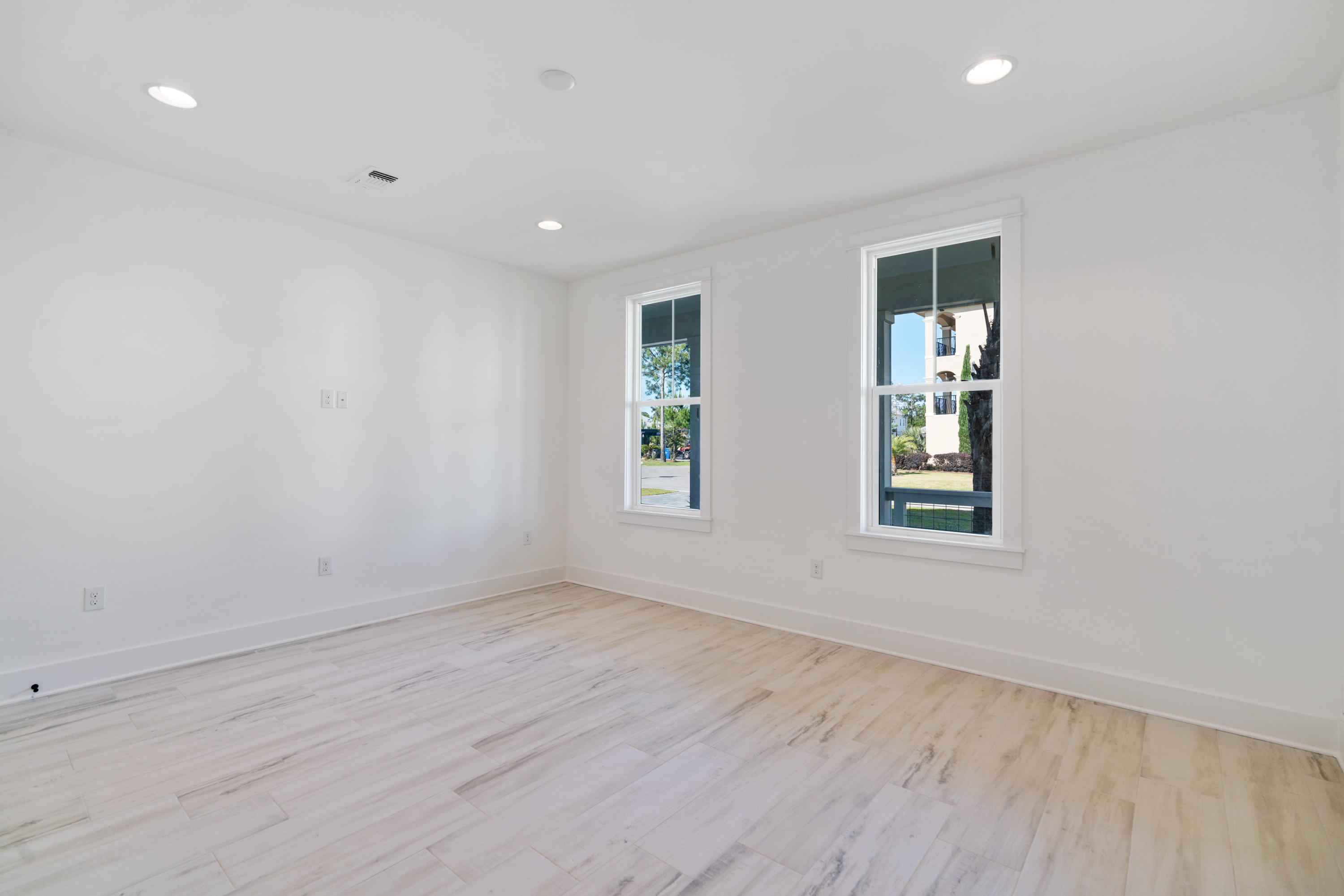 CYPRESS BREEZE PLANTATION III - Residential