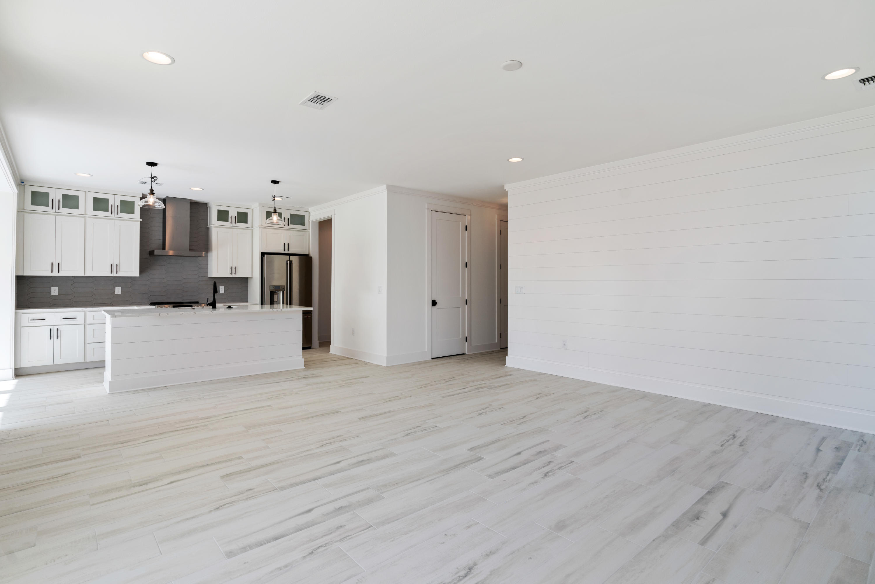 CYPRESS BREEZE PLANTATION III - Residential