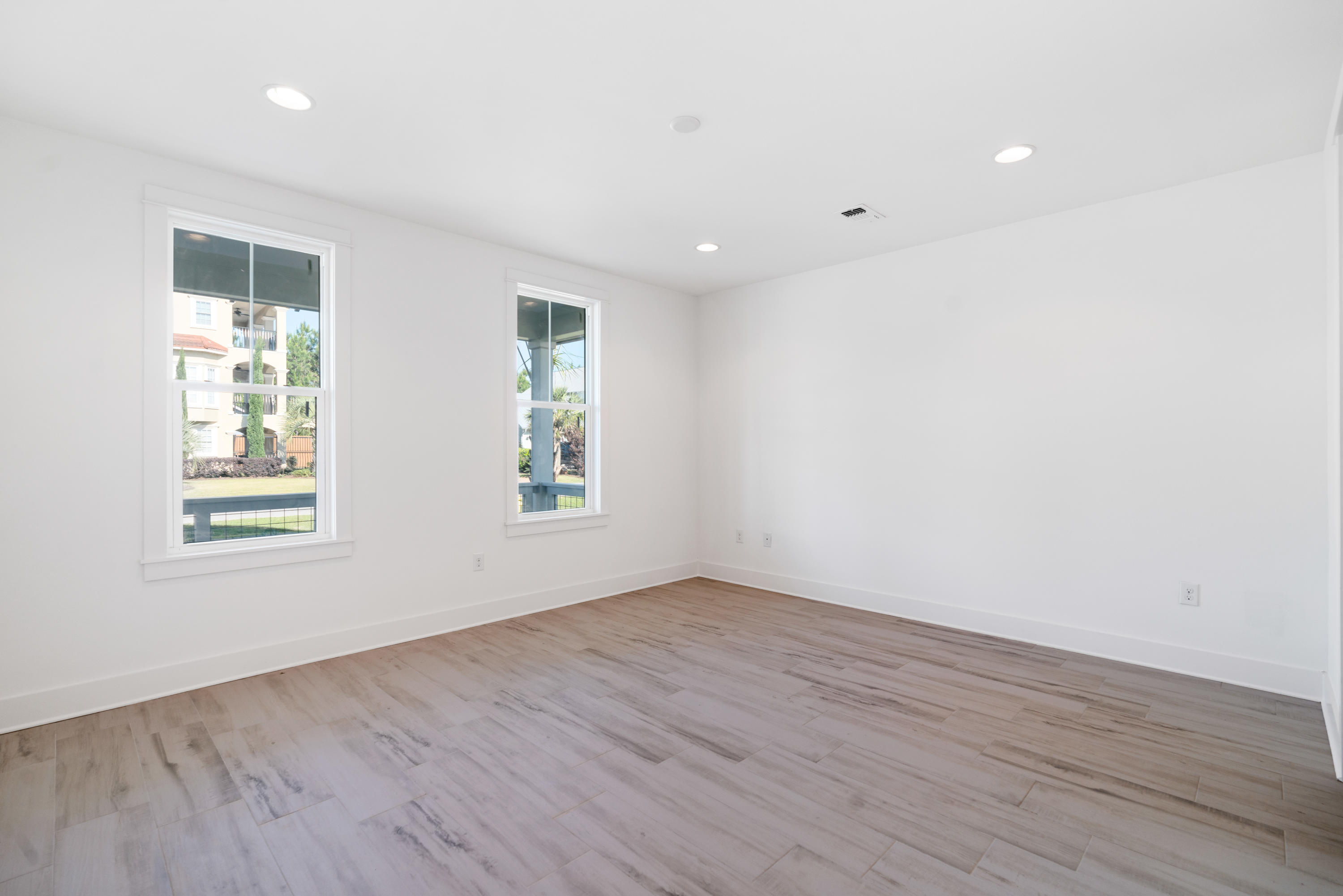 CYPRESS BREEZE PLANTATION III - Residential