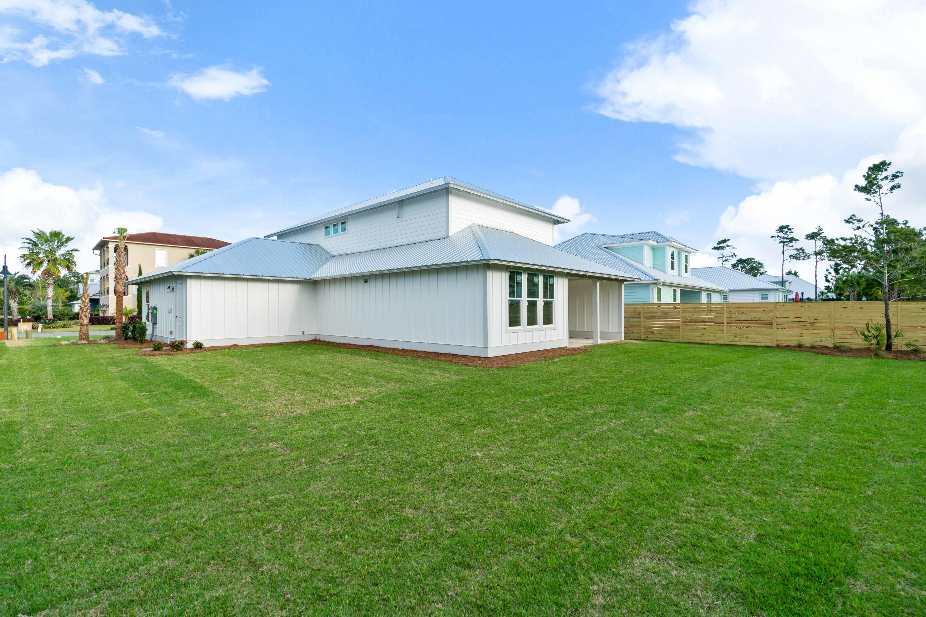 CYPRESS BREEZE PLANTATION III - Residential