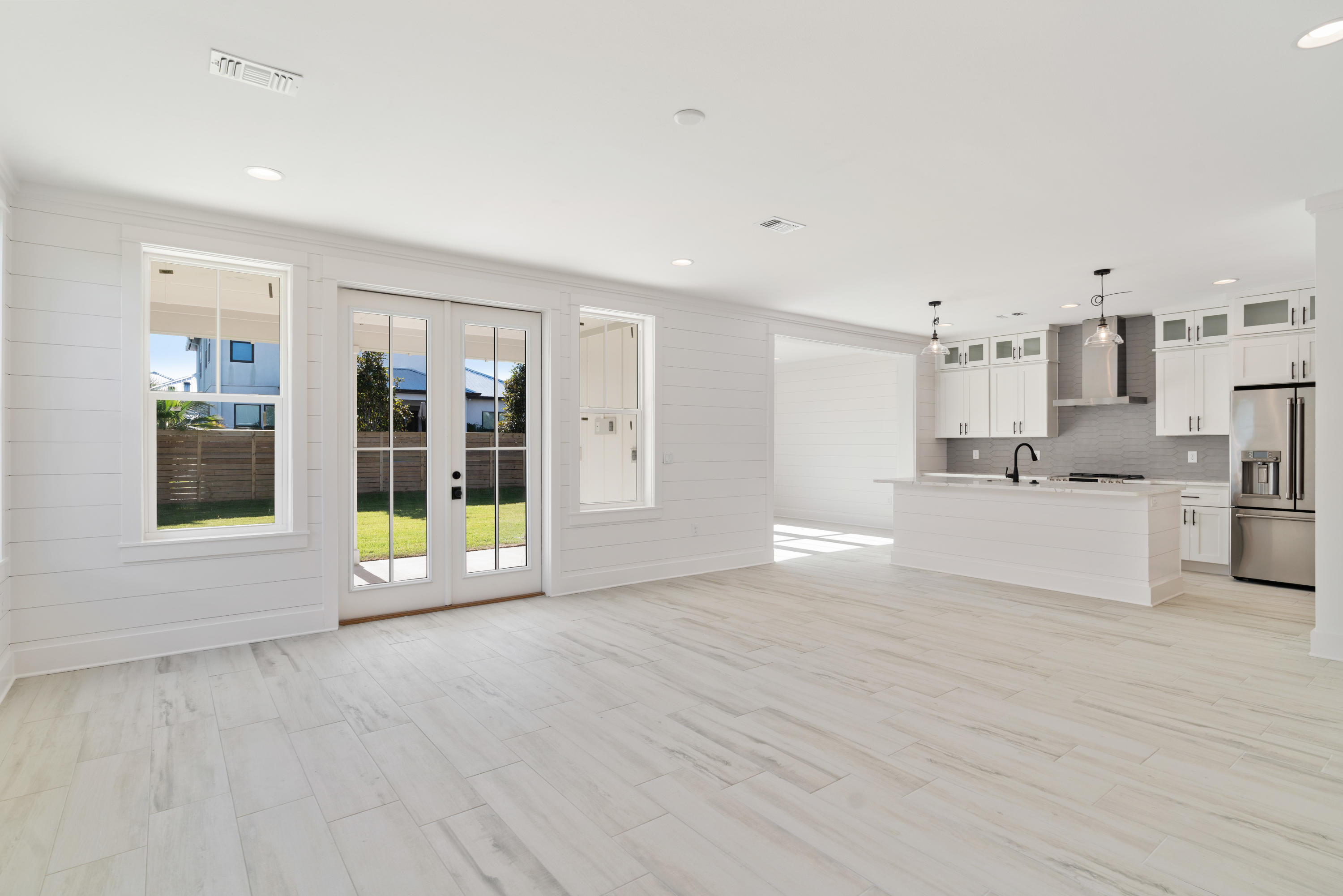 CYPRESS BREEZE PLANTATION III - Residential