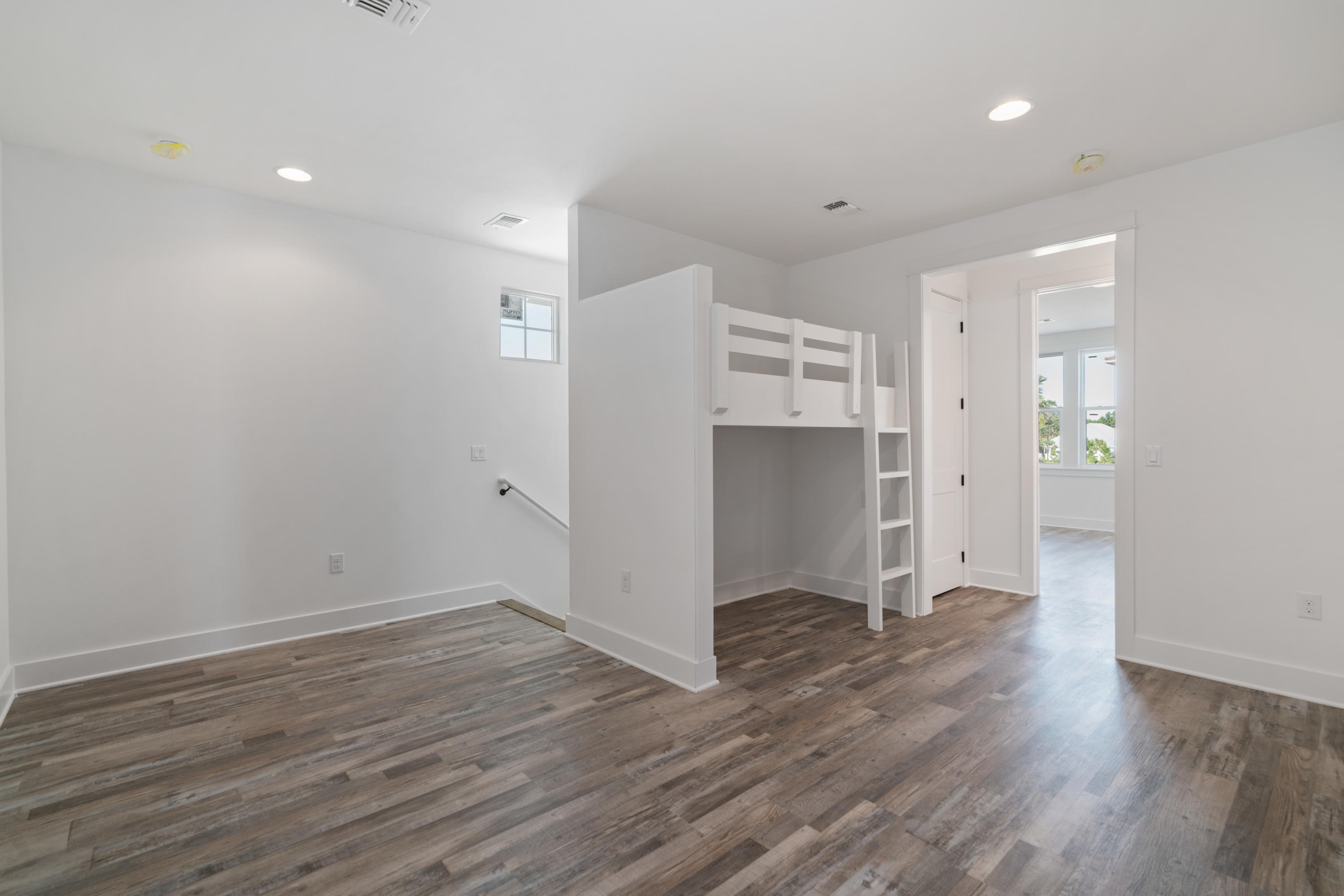 CYPRESS BREEZE PLANTATION III - Residential