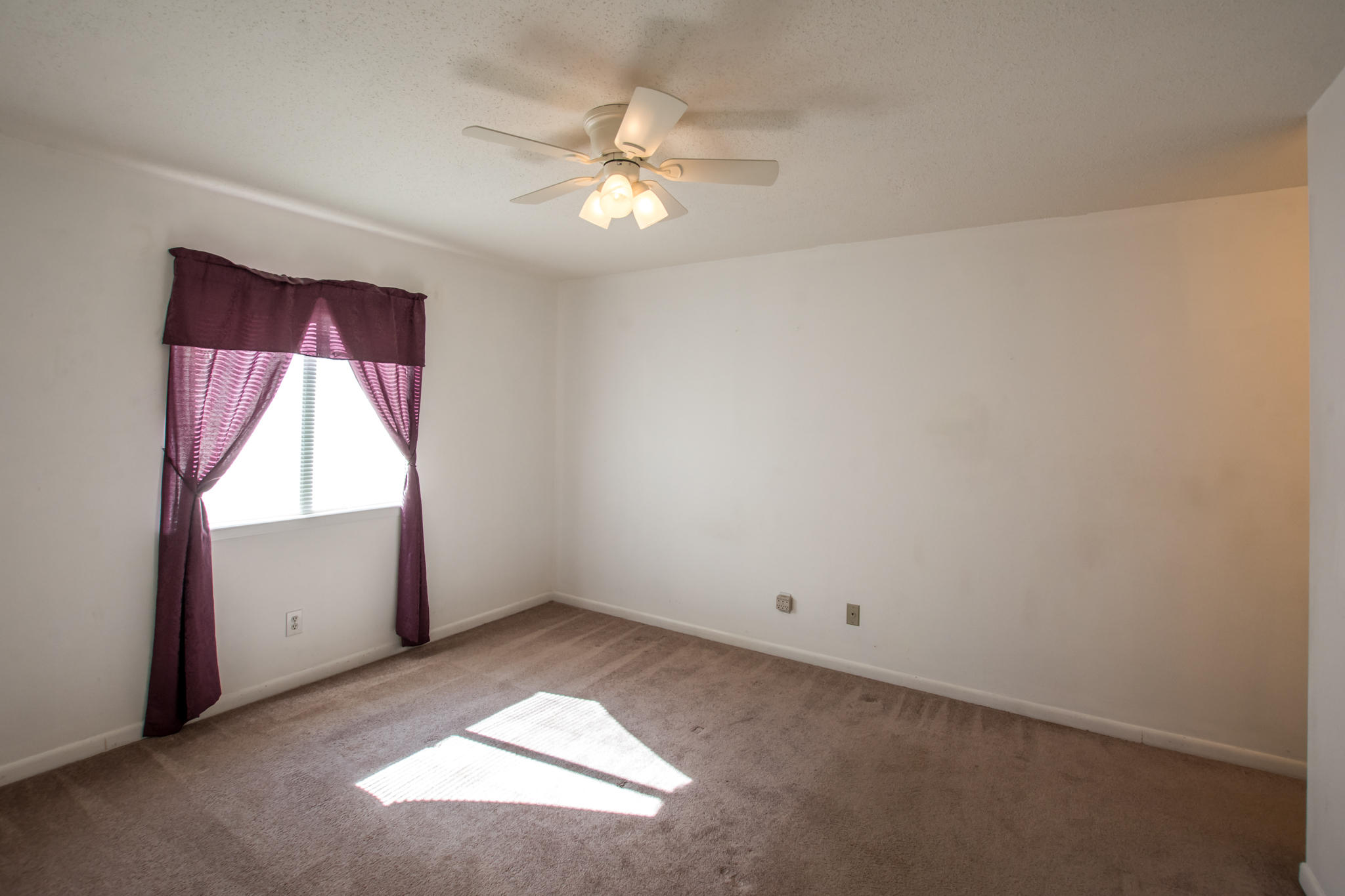 GREEN MEADOWS CONDO - Residential