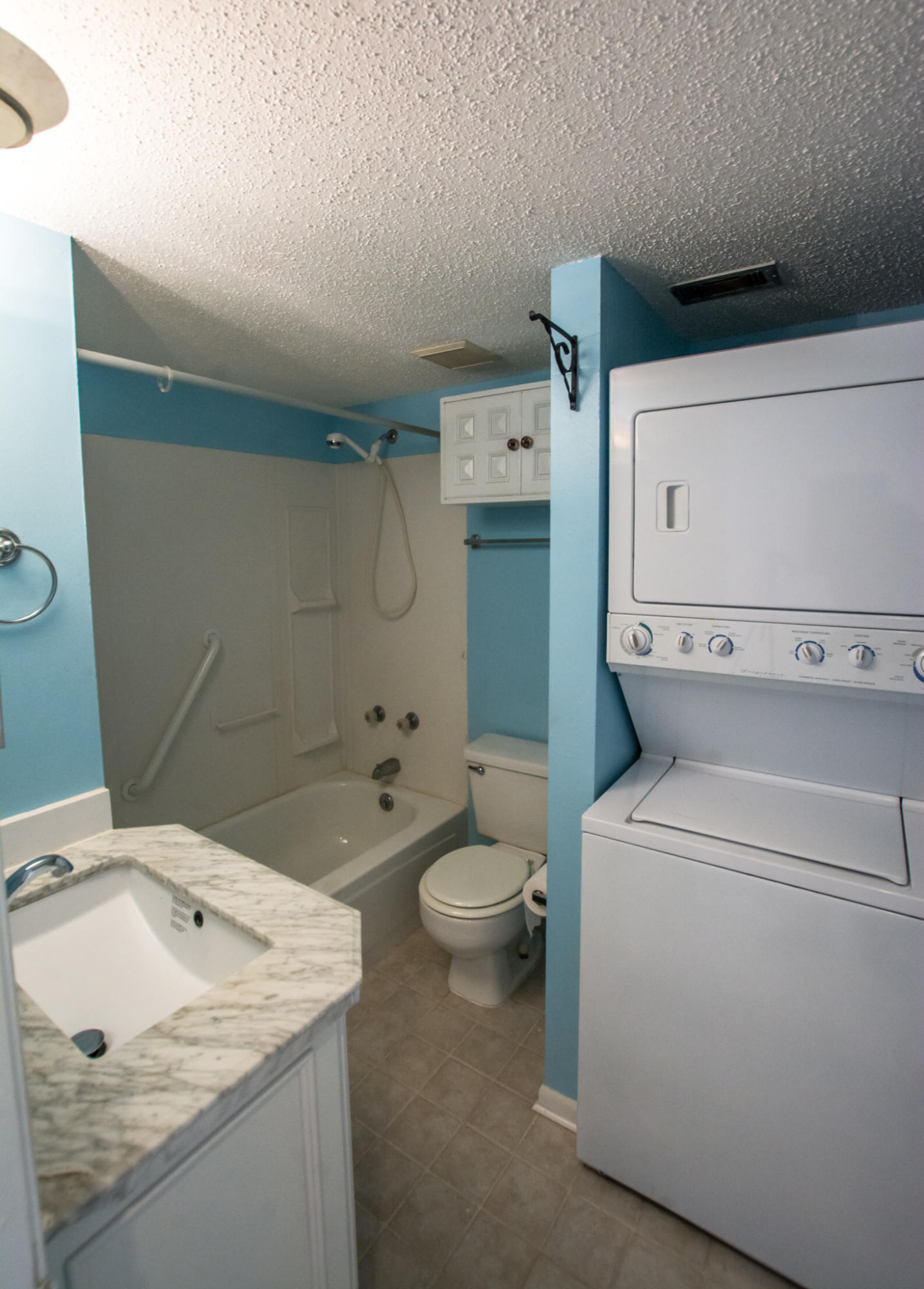 GREEN MEADOWS CONDO - Residential