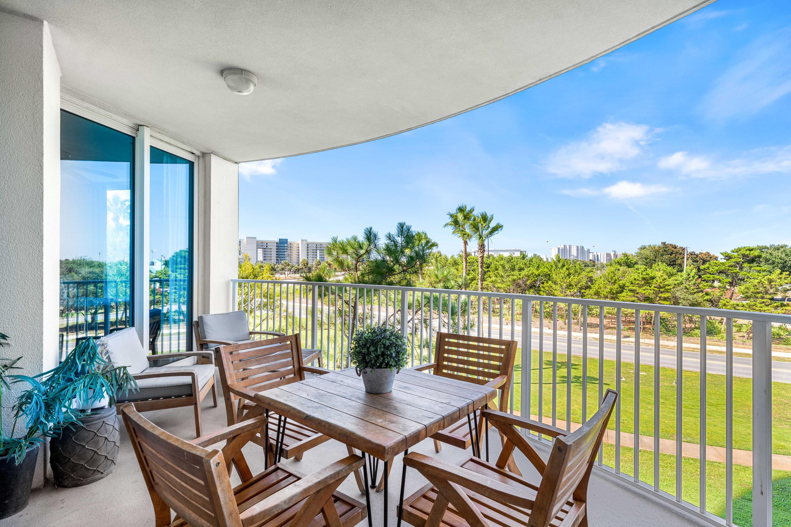 THE PALMS OF DESTIN - Residential