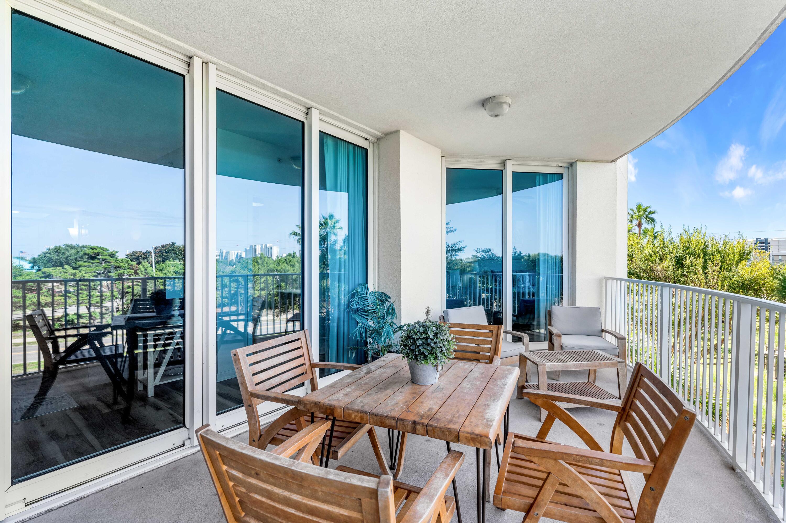 THE PALMS OF DESTIN - Residential