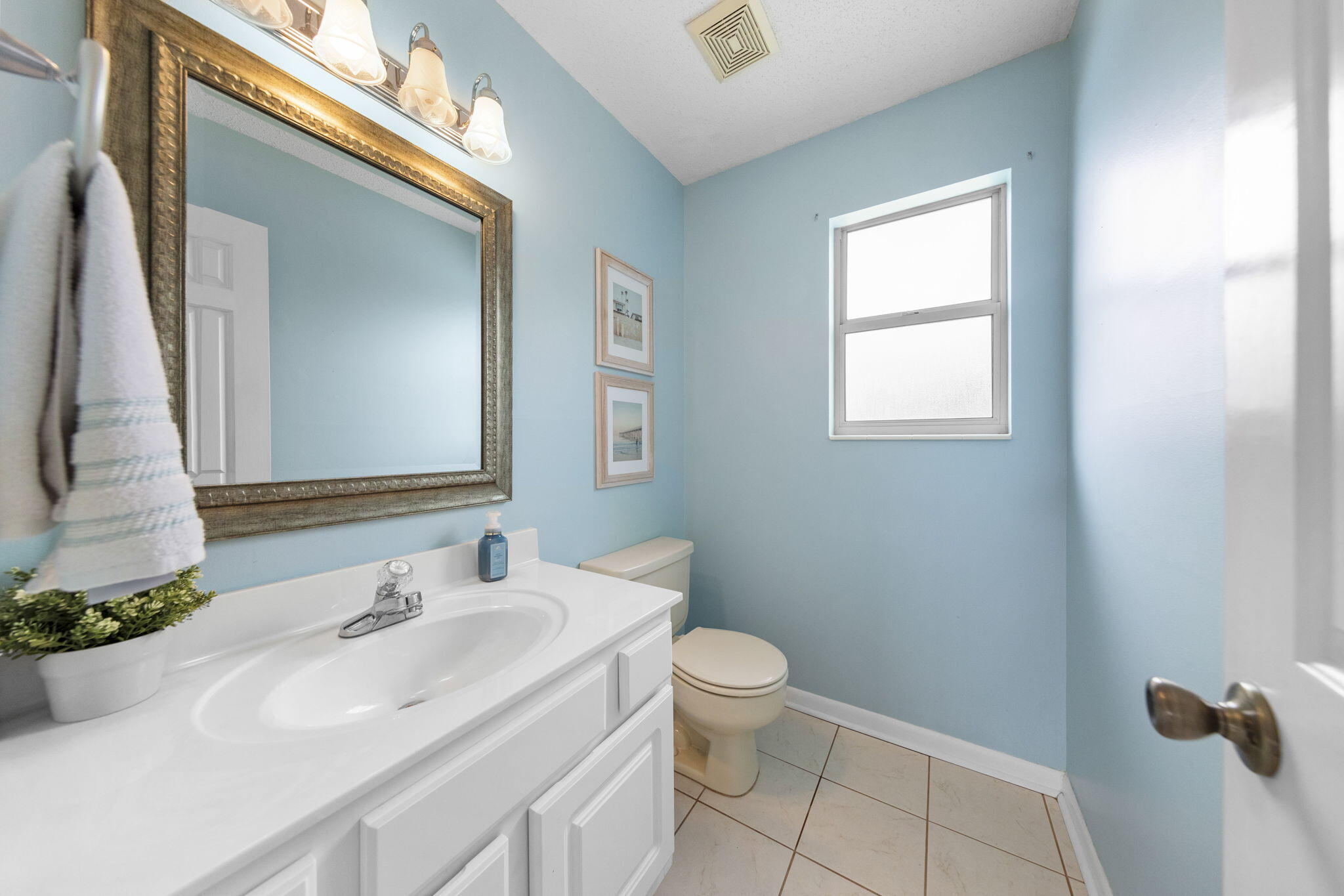 LAKE LORRAINE ESTATES - Residential