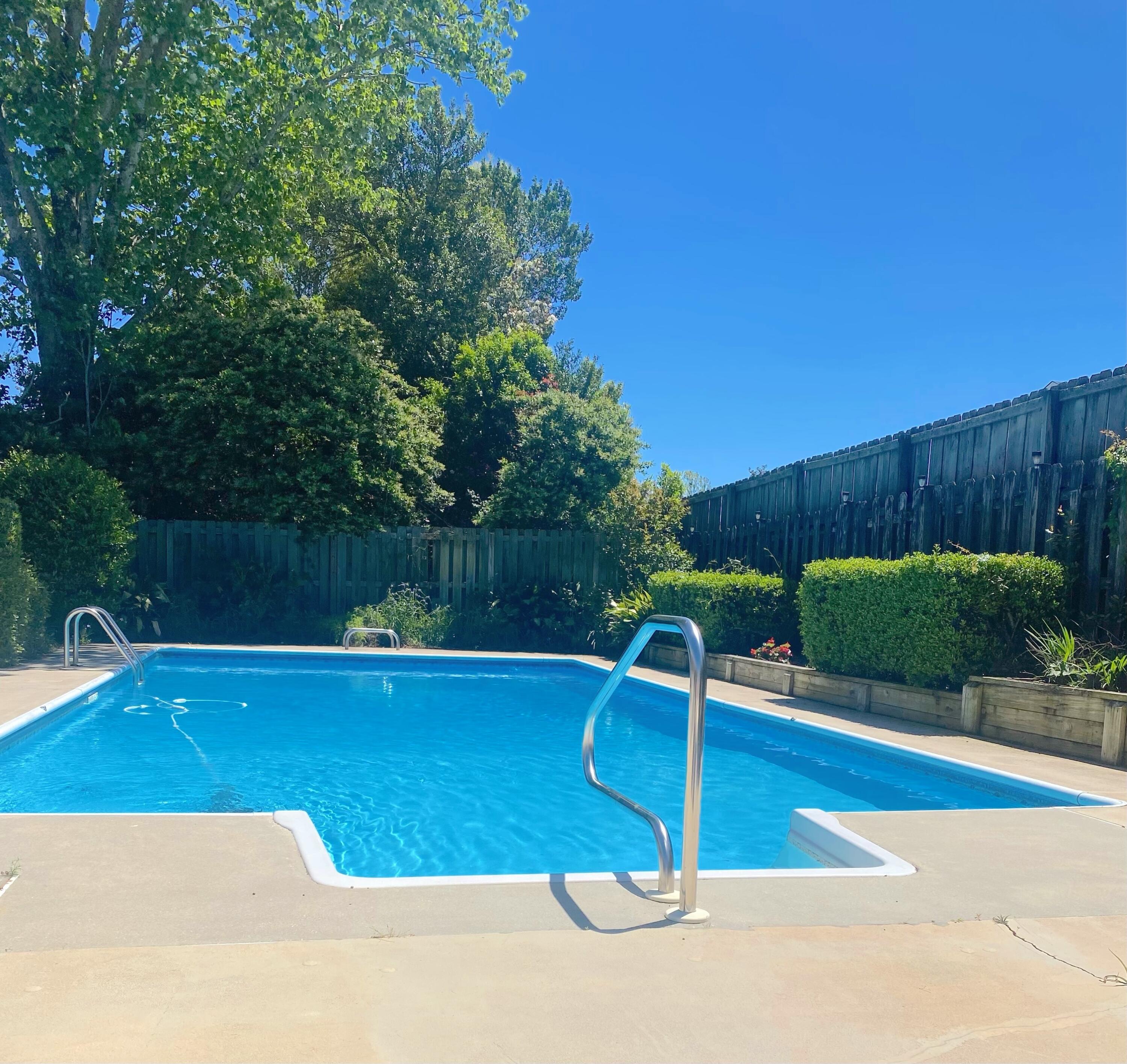 LAKE LORRAINE ESTATES - Residential