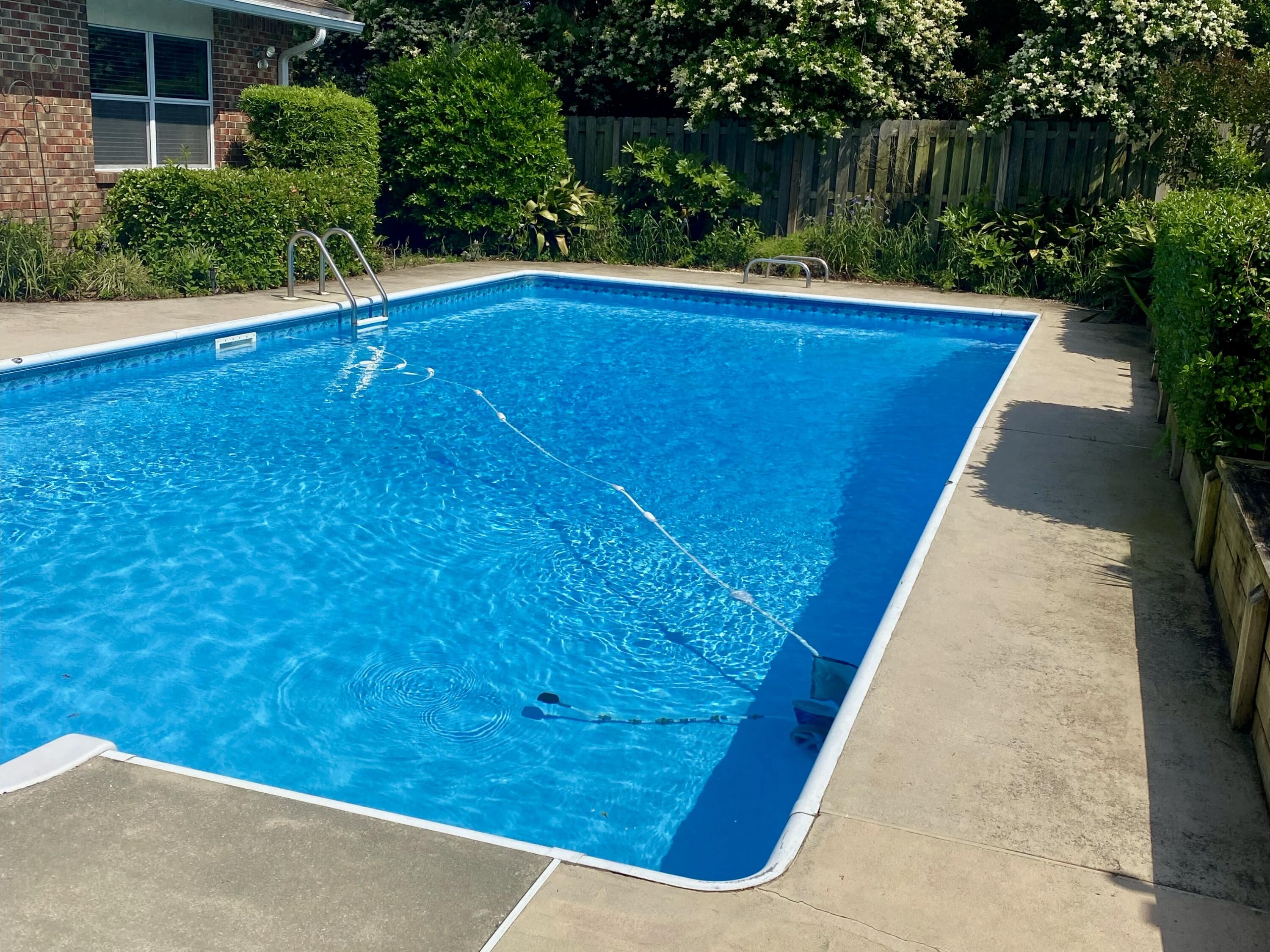 LAKE LORRAINE ESTATES - Residential