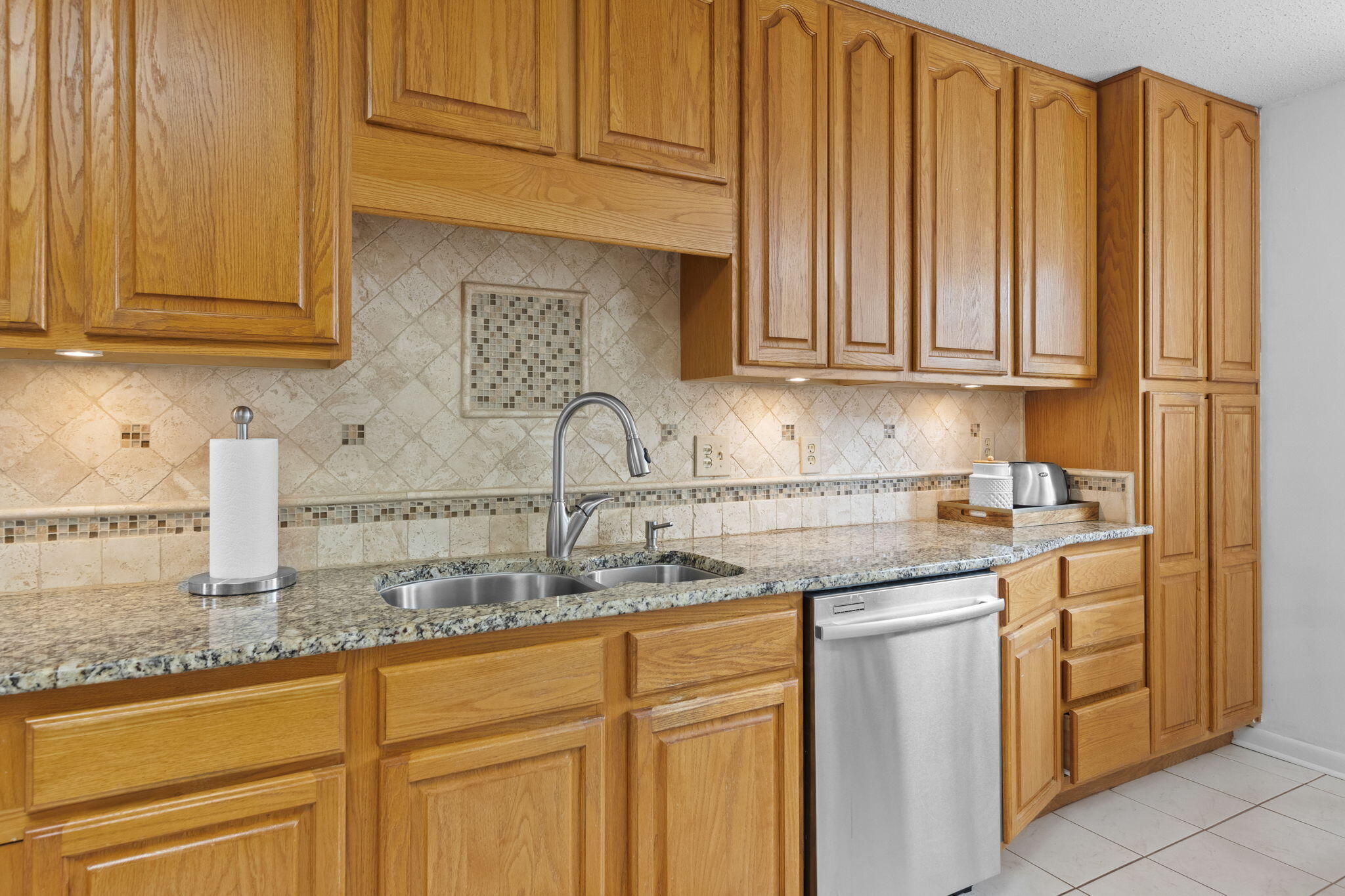 LAKE LORRAINE ESTATES - Residential