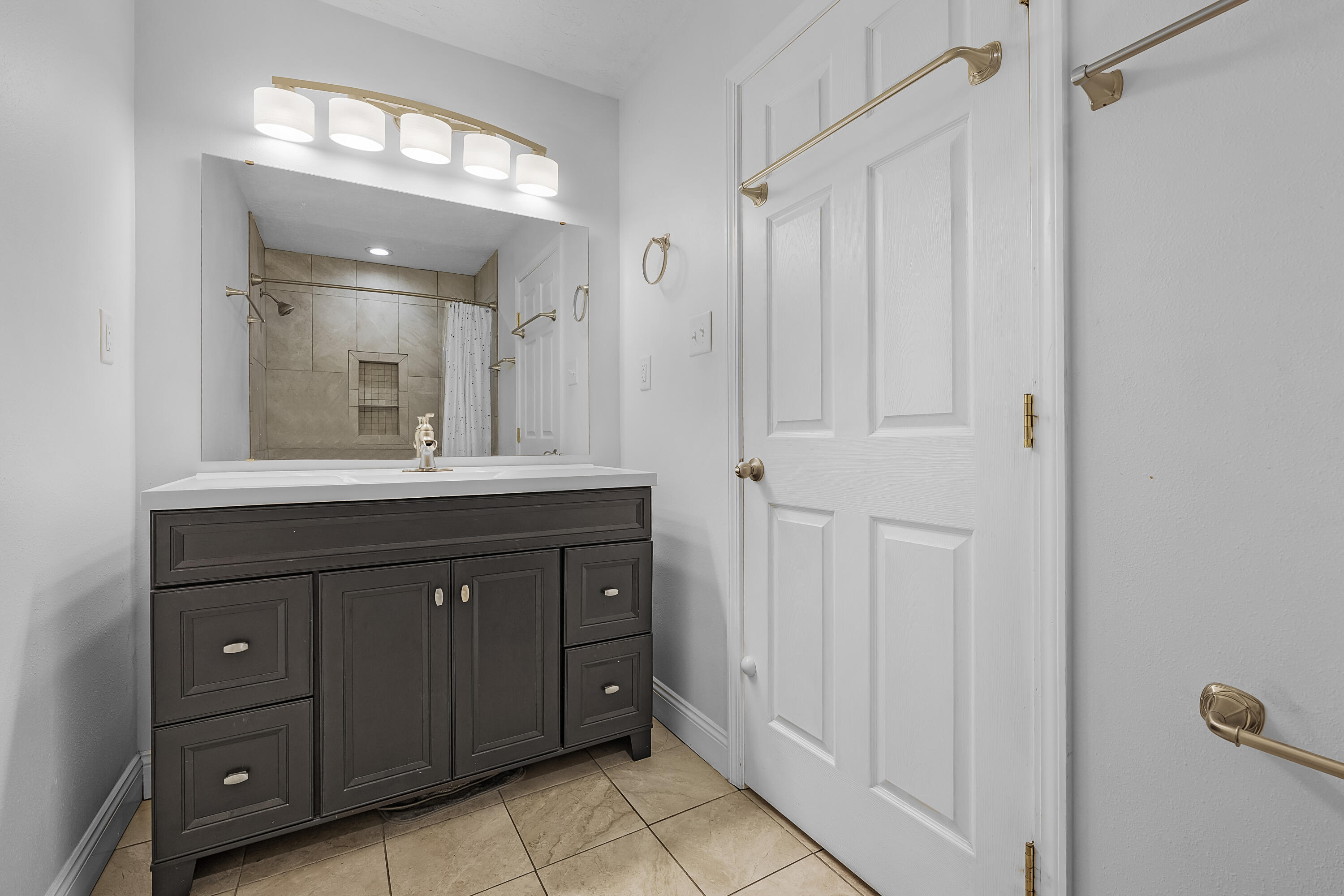 COLONY ESTATES 3RD ADDN - Residential