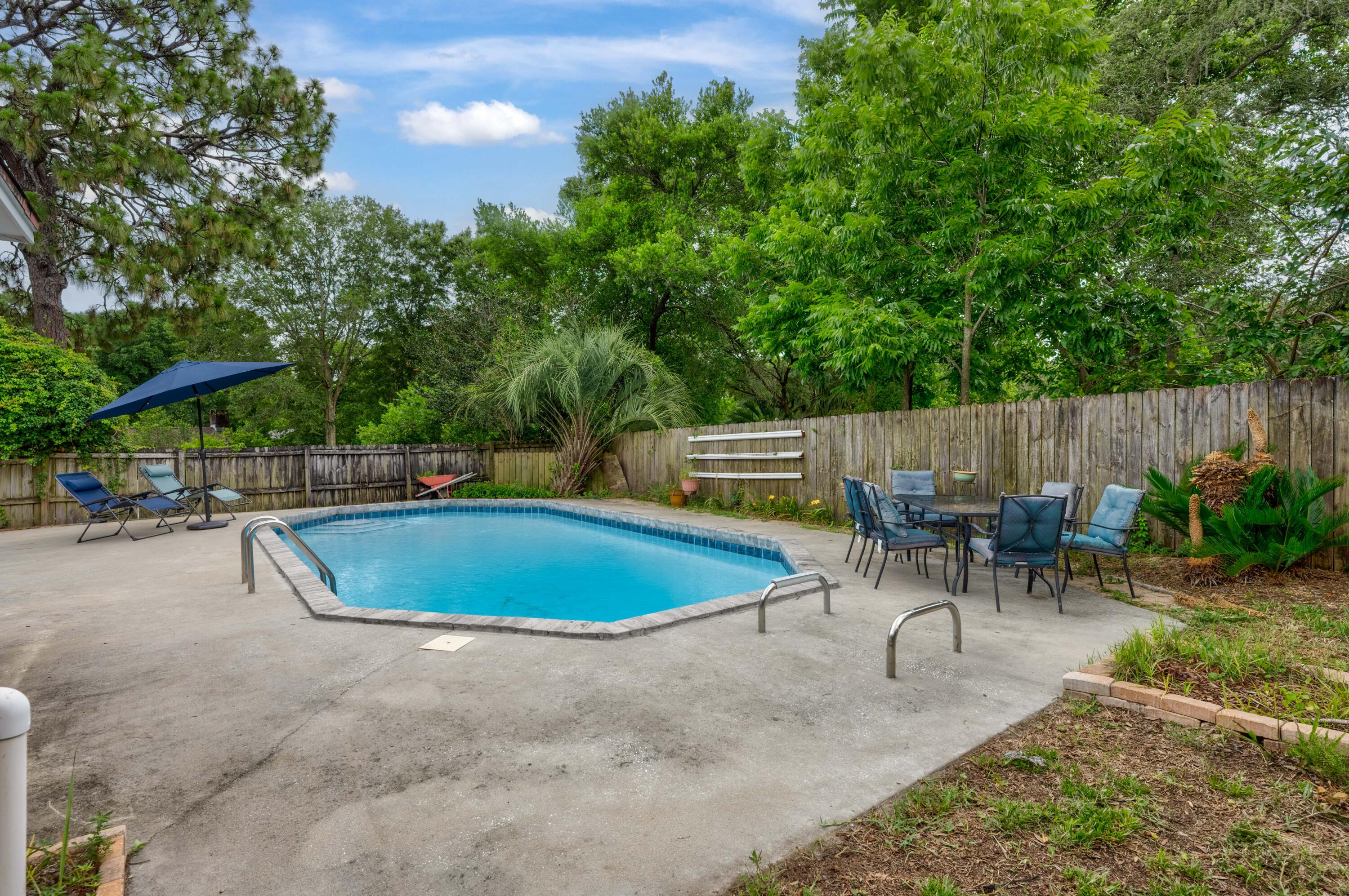 COLONY ESTATES 3RD ADDN - Residential