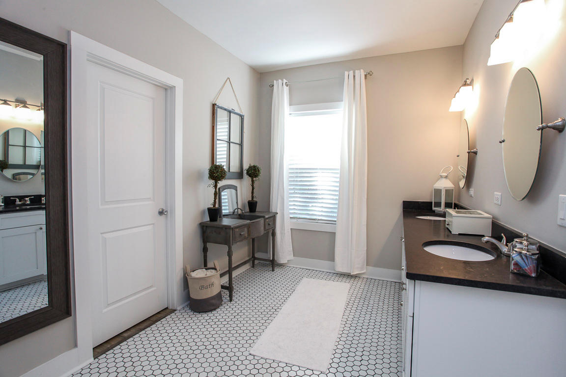 EASTERN LAKE S/D - Residential