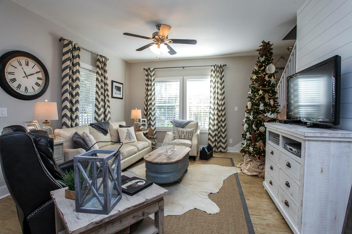 EASTERN LAKE S/D - Residential