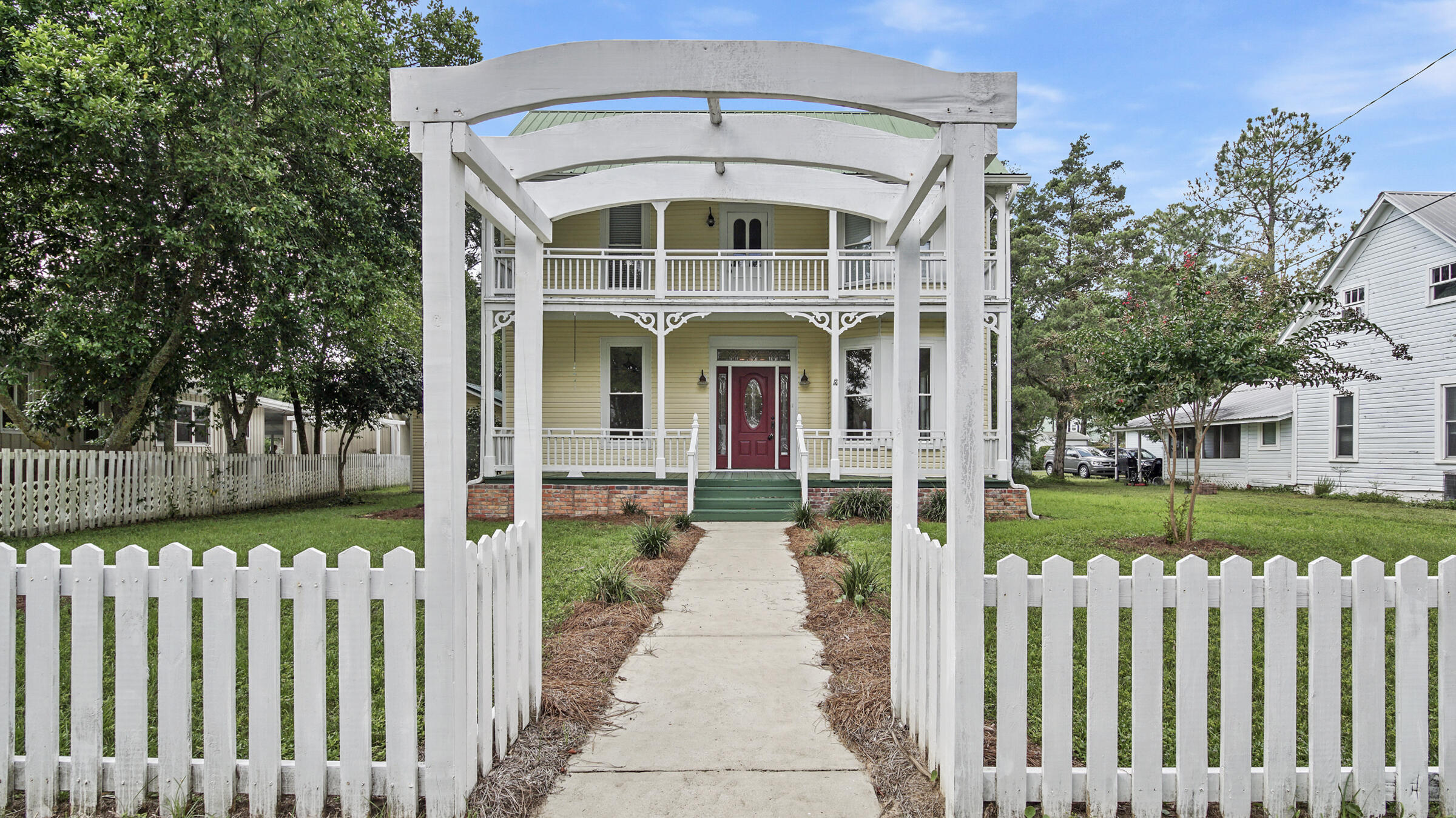 TOWN OF DEFUNIAK SPRINGS - Residential