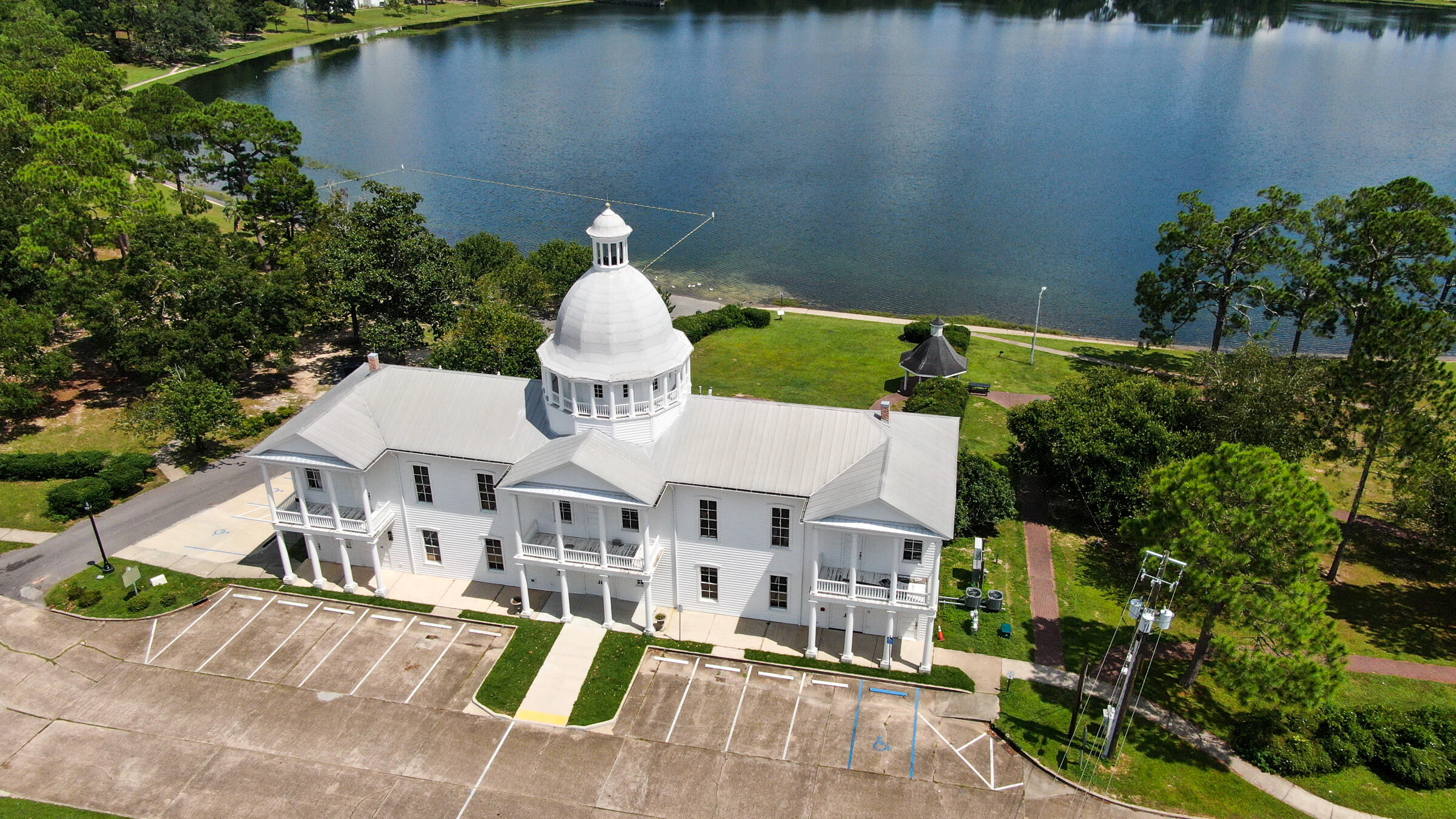 TOWN OF DEFUNIAK SPRINGS - Residential