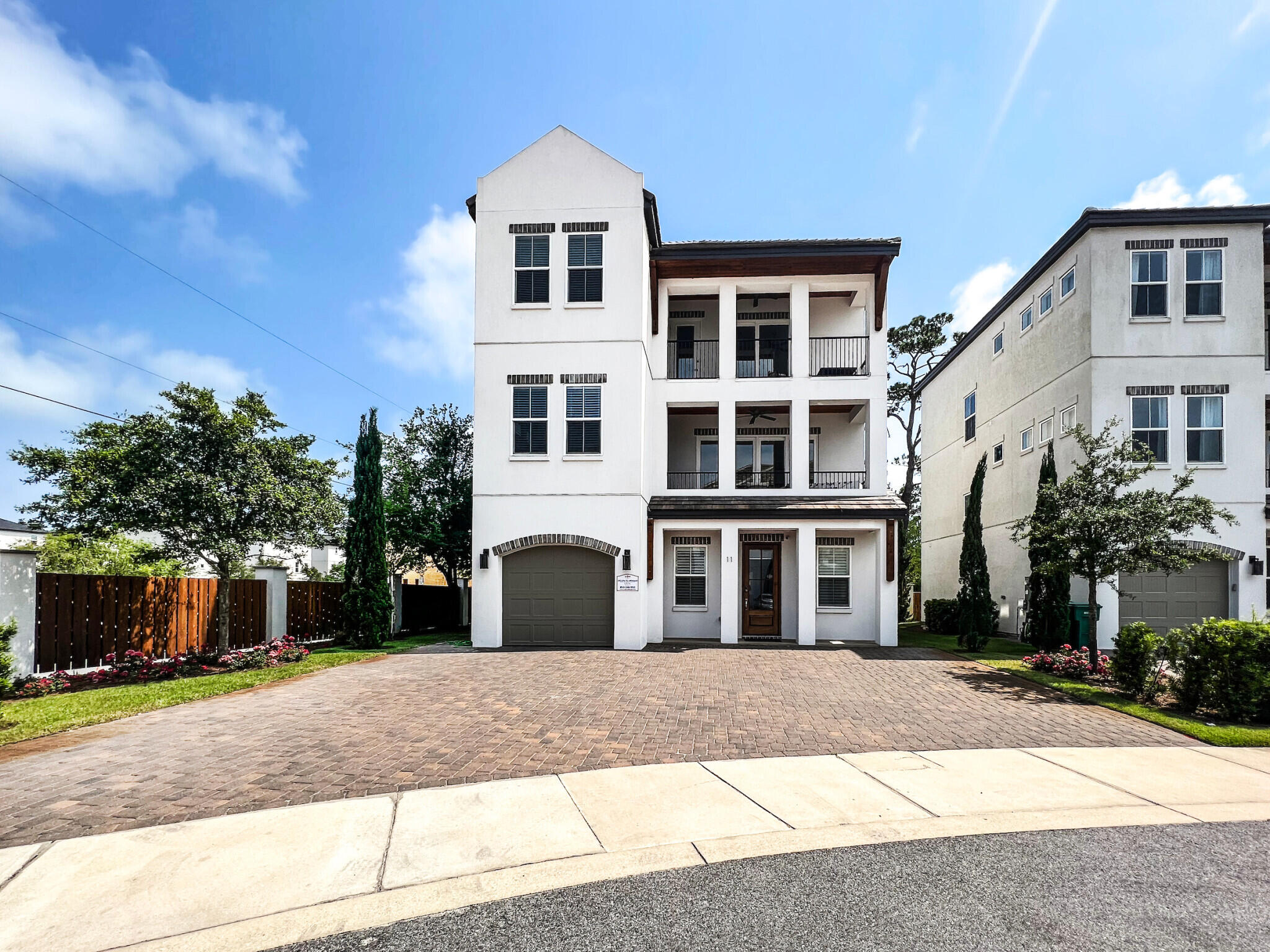 The Retreats - Residential