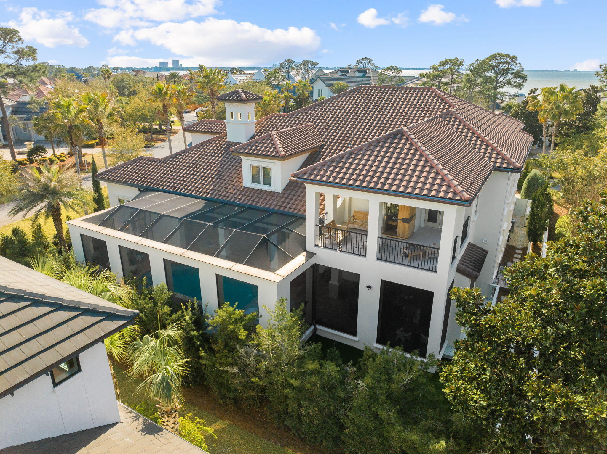 BURNT PINE - Residential