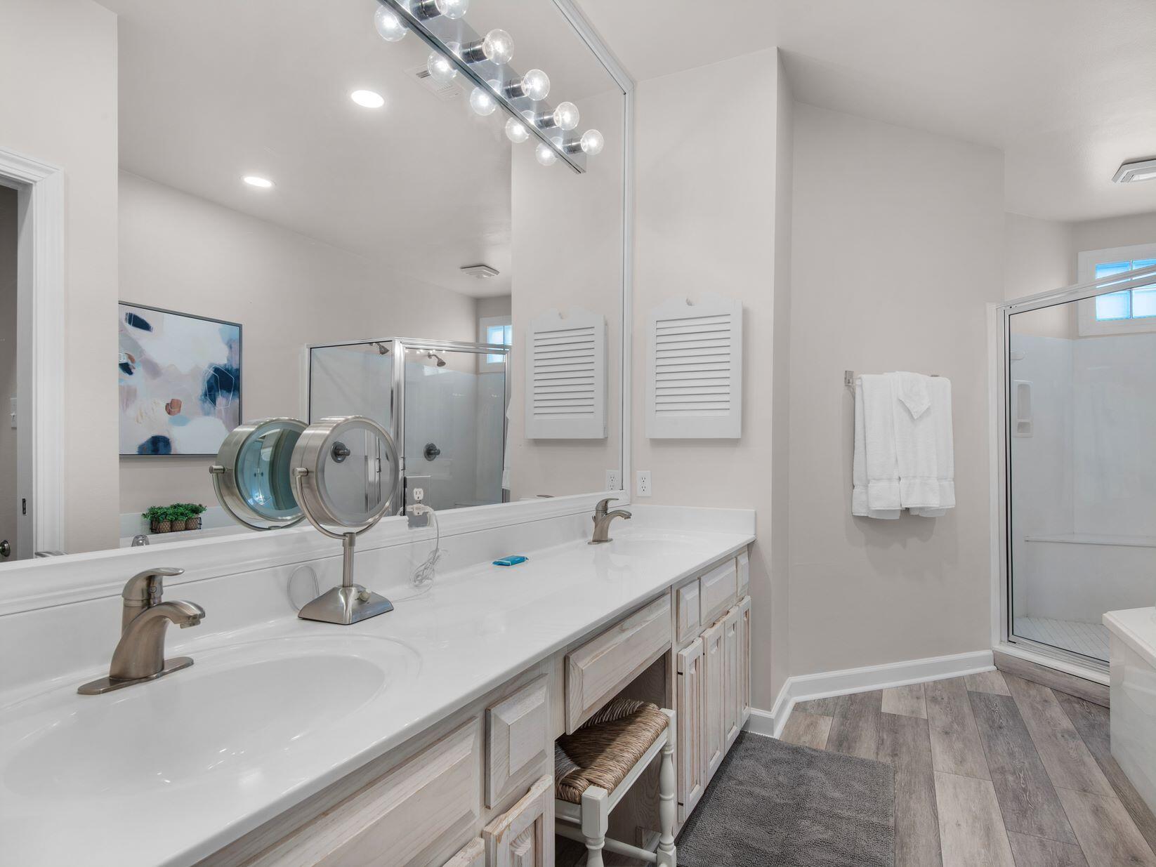 HIDDEN DUNES BEACH VILLAS - Residential