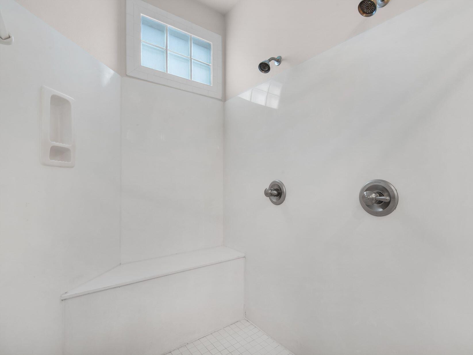 HIDDEN DUNES BEACH VILLAS - Residential