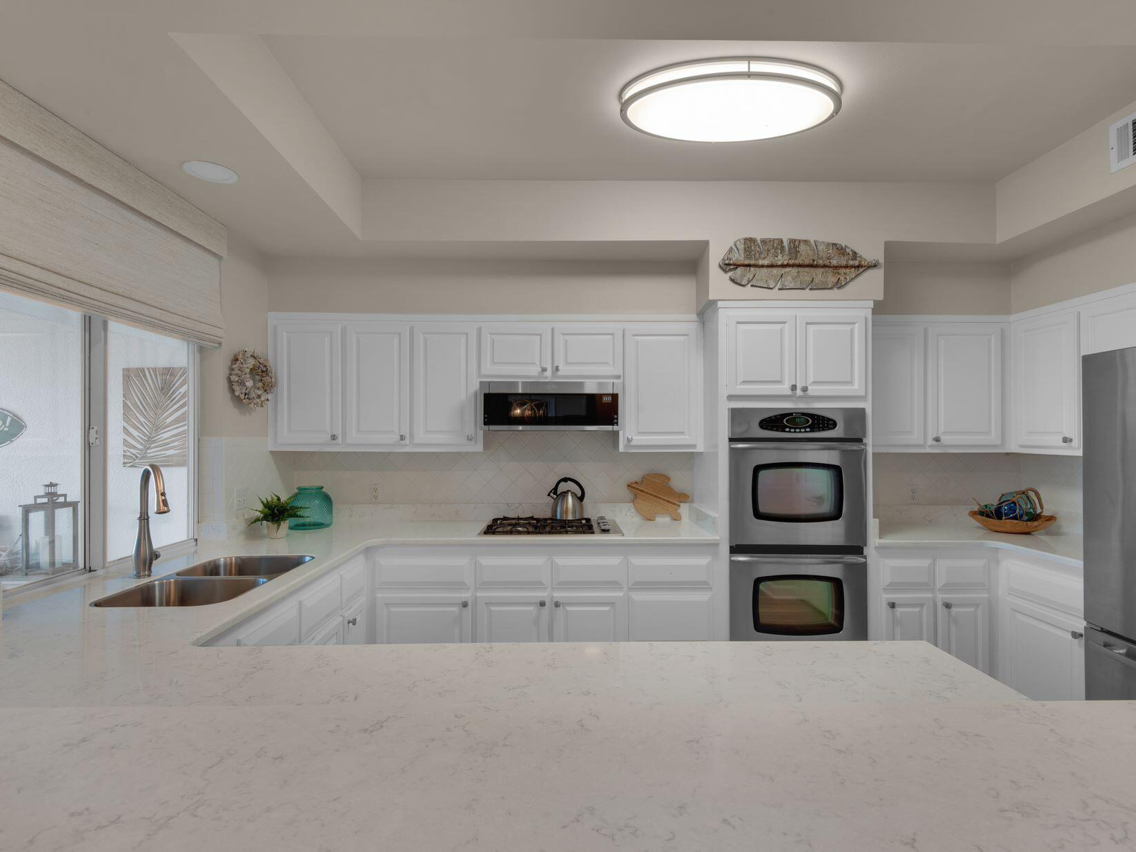 HIDDEN DUNES BEACH VILLAS - Residential