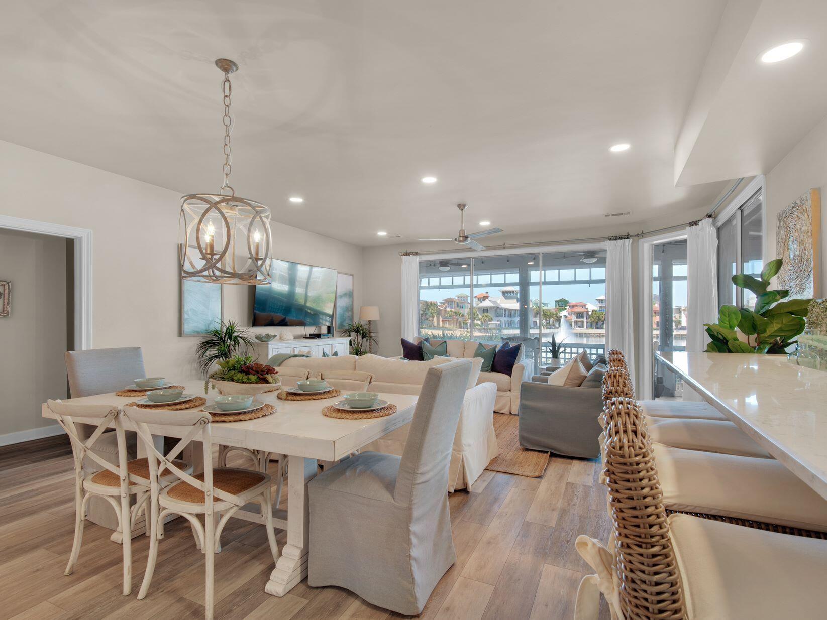 HIDDEN DUNES BEACH VILLAS - Residential