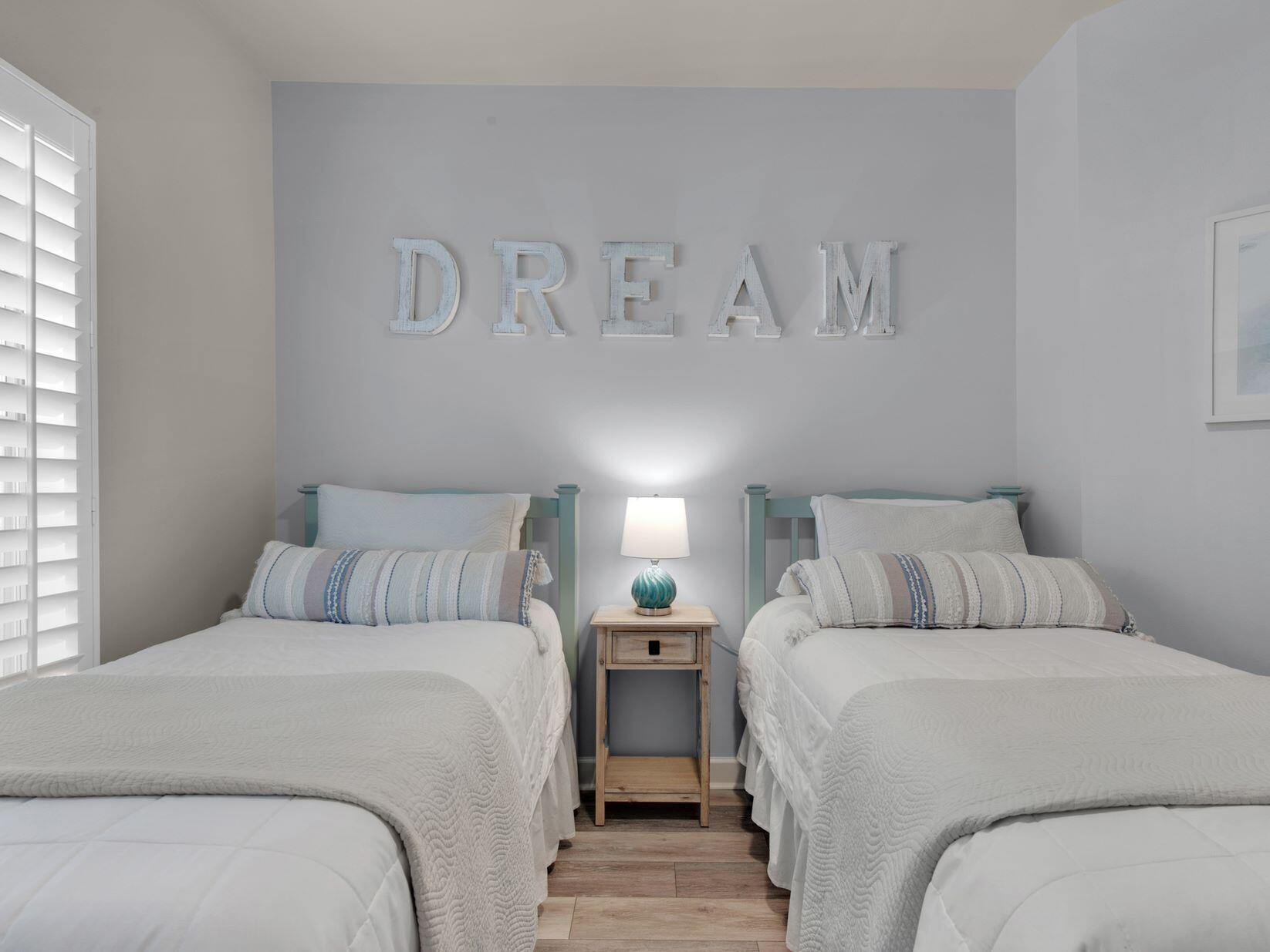 HIDDEN DUNES BEACH VILLAS - Residential