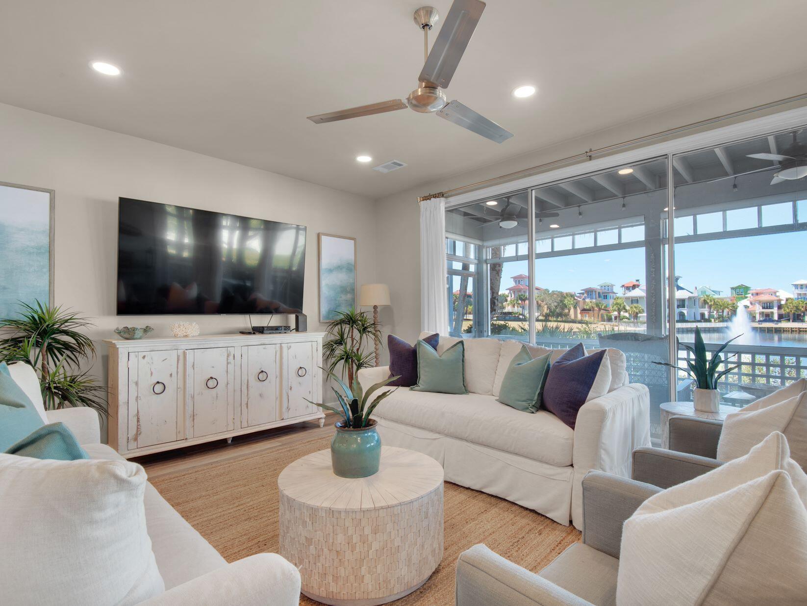 HIDDEN DUNES BEACH VILLAS - Residential