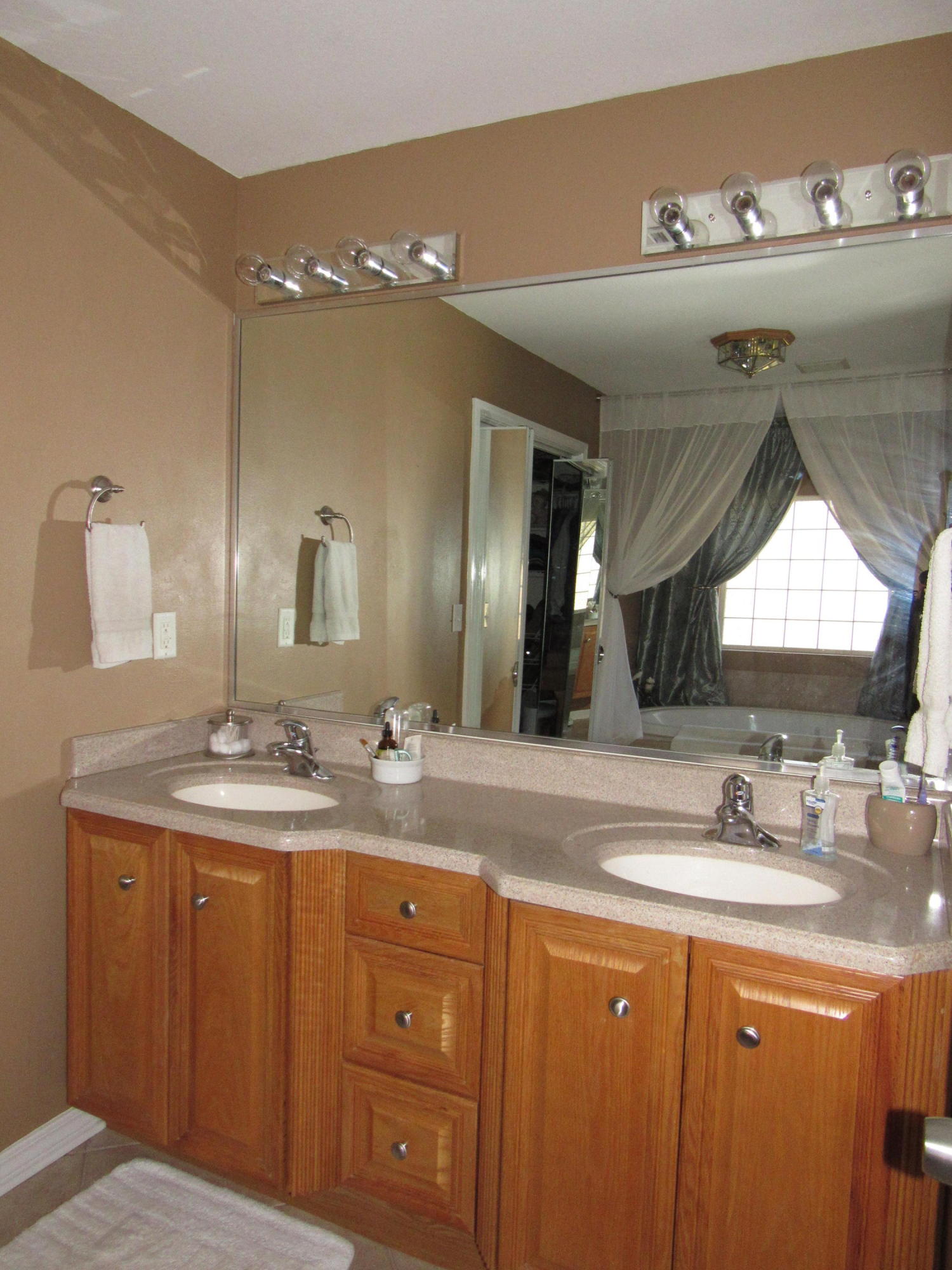 SILVER OAKS PH 1 - Residential