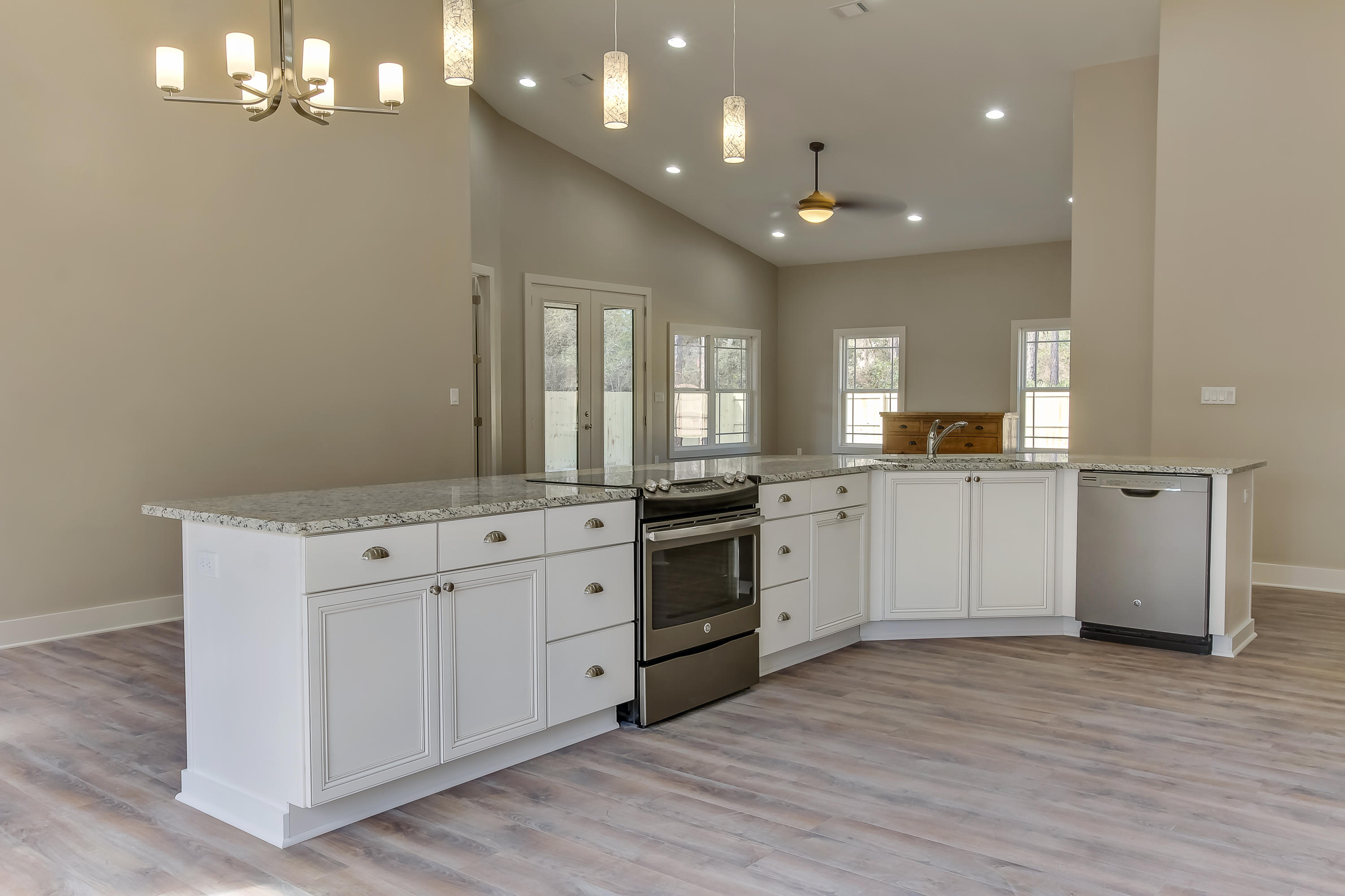 HOLIDAY SHORES ESTATES - Residential