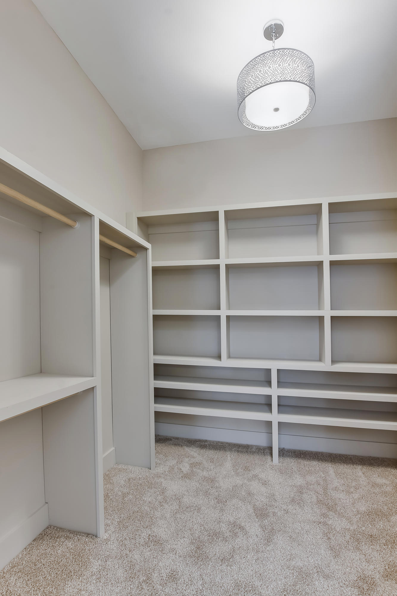 HOLIDAY SHORES ESTATES - Residential