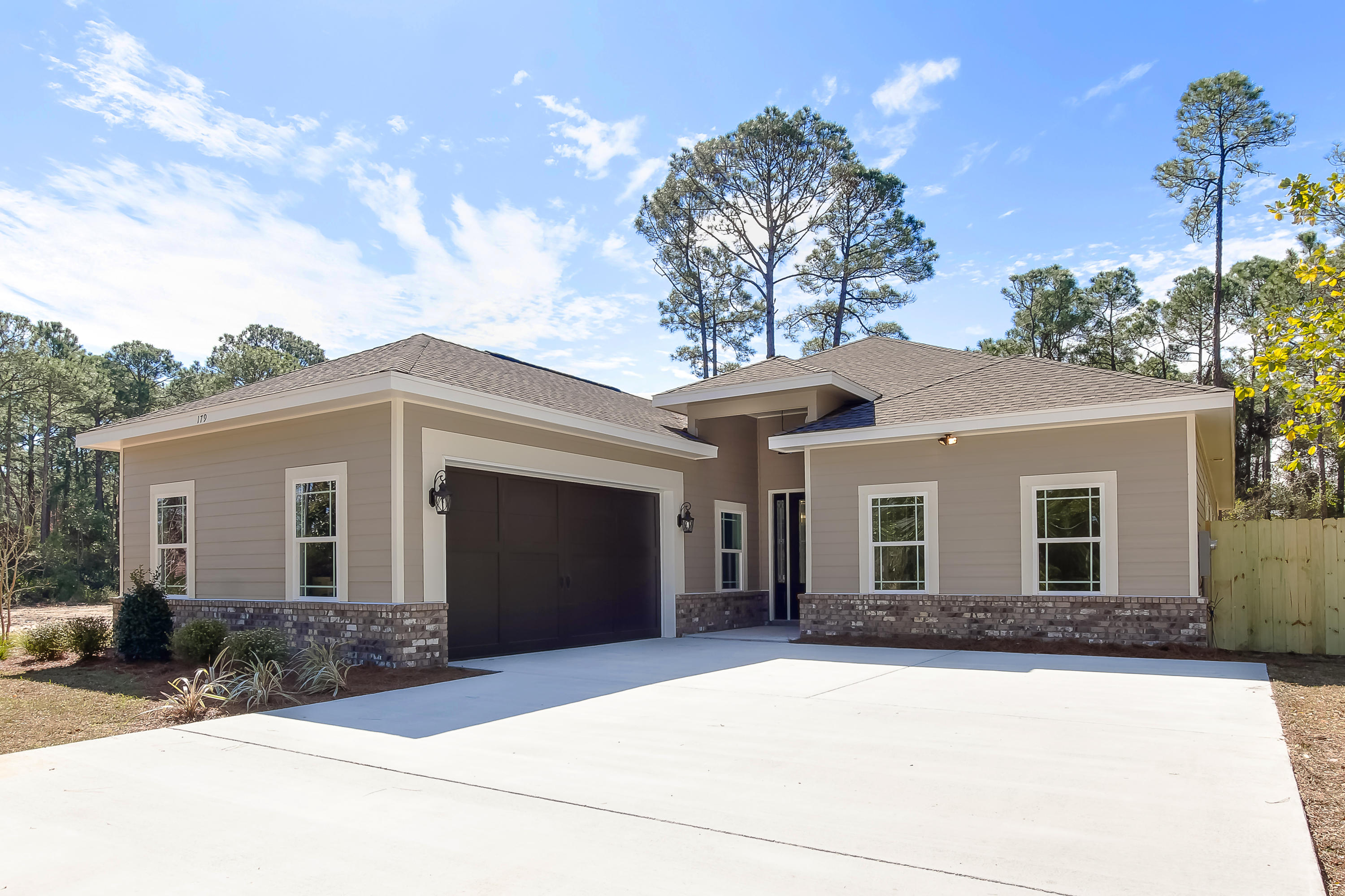 HOLIDAY SHORES ESTATES - Residential