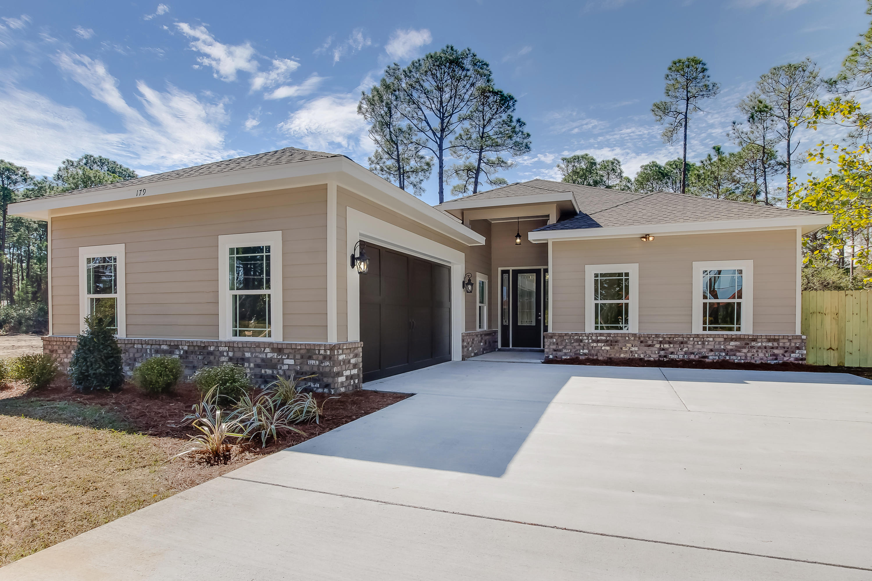 HOLIDAY SHORES ESTATES - Residential