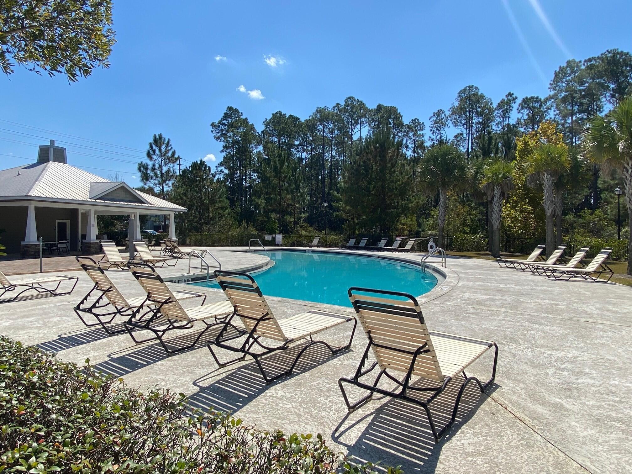 VERANDAS OF FREEPORT, THE - Residential Lease