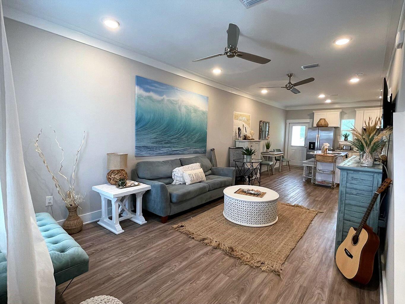 VERANDAS OF FREEPORT, THE - Residential Lease