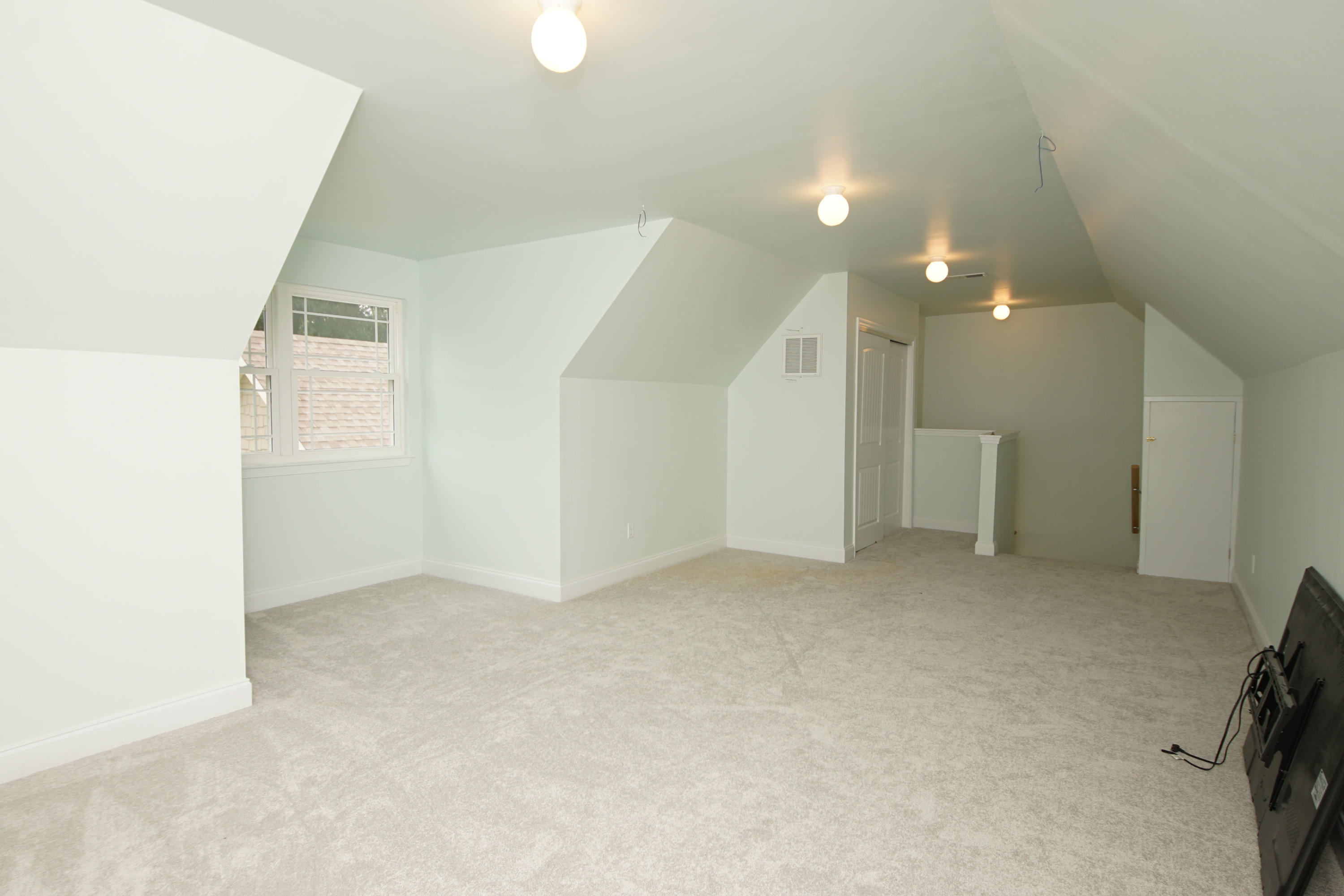 VALPARAISO SHORES - Residential