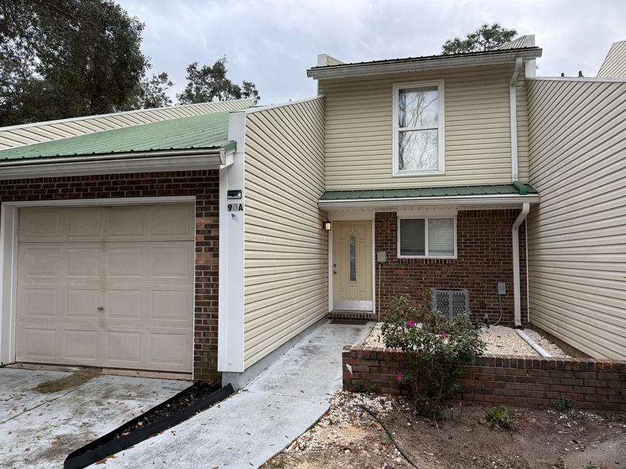 Renovated 3 bed 2 bath end unit townhome in Shalimar, complete with new deck, LVP flooring, paint, and plenty of parking. This spacious townhouse has a large backyard, work shed, and more. Completely rewired in 2021 and the AC is less than 5 years old!