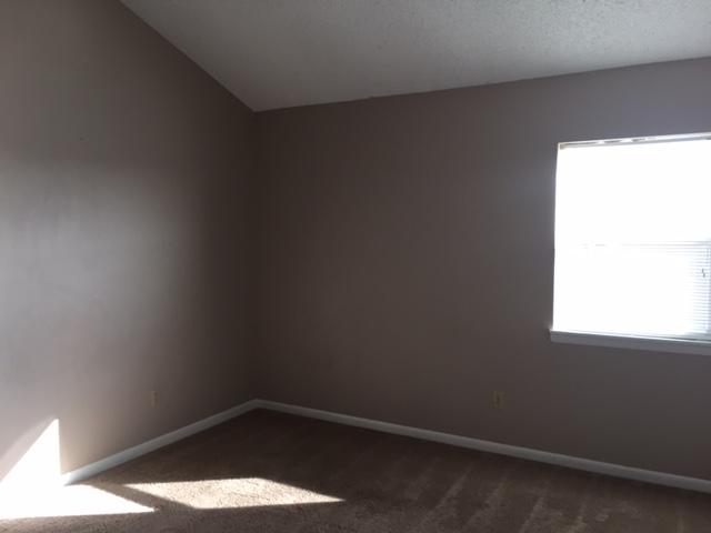 COMMODORES LANDING - Residential Lease