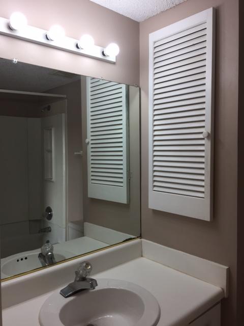 COMMODORES LANDING - Residential Lease