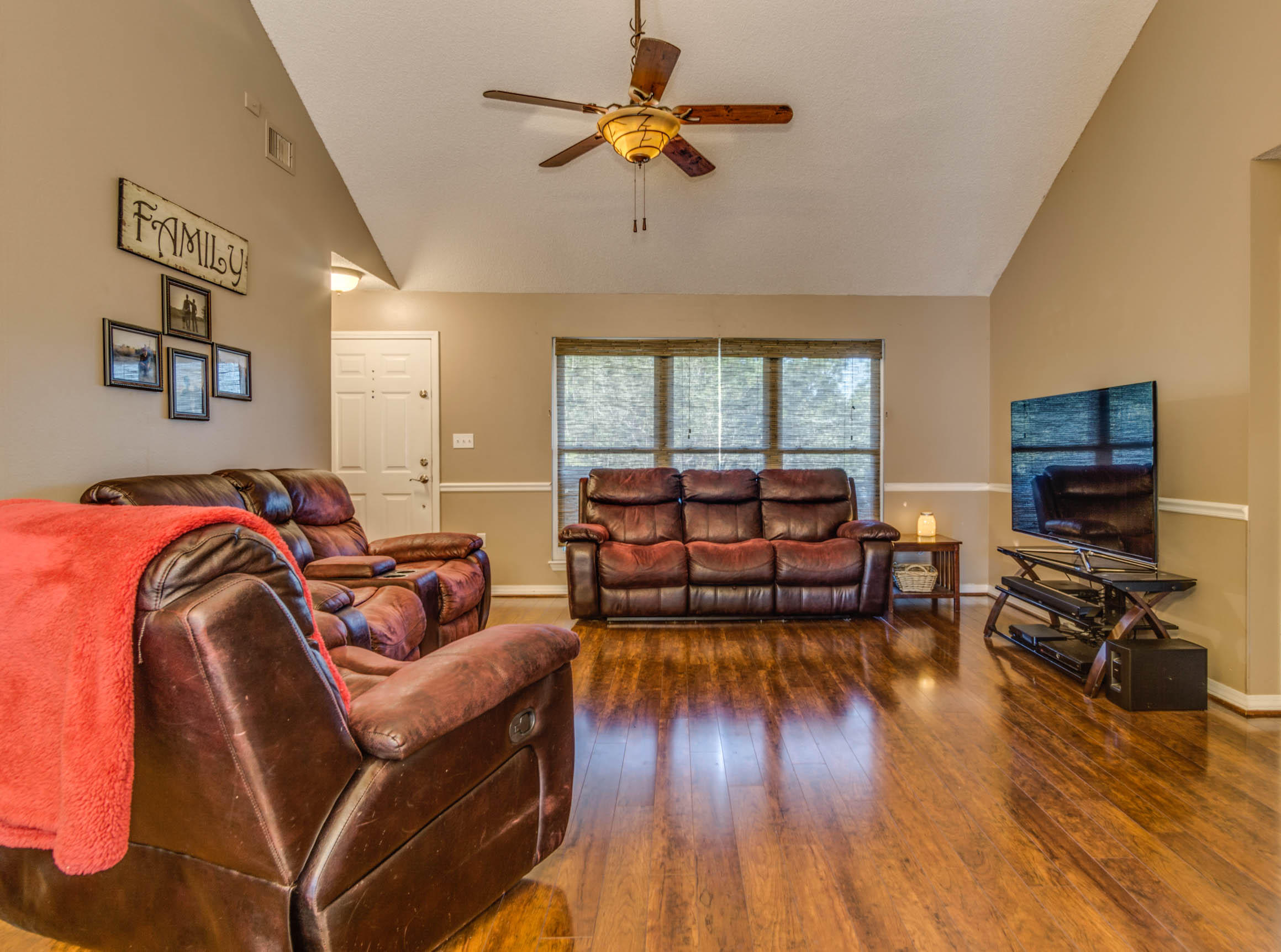 HOLLEY BY THE SEA - Residential