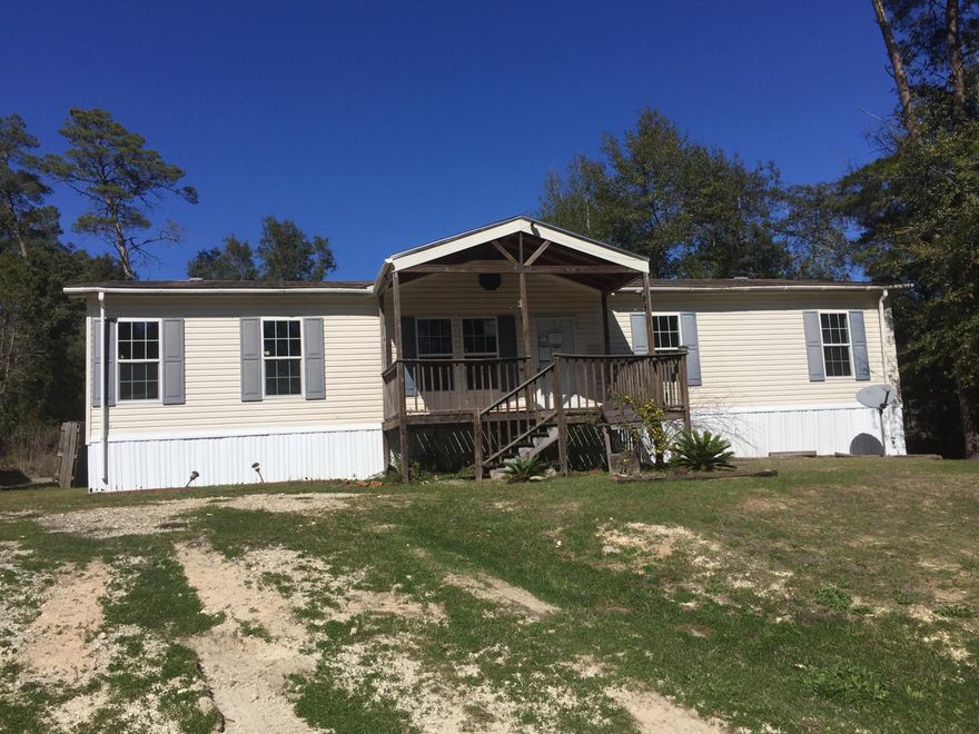 Perfect opportunity to own your piece of paradise. This is a perfect little 4Bedroom 2 Bath floor plan that is ready for a new owner. Call today for your private showing.