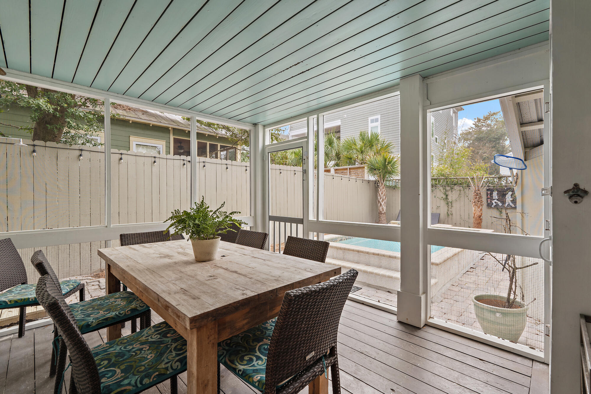 SEAGROVE 1ST ADDN - Residential