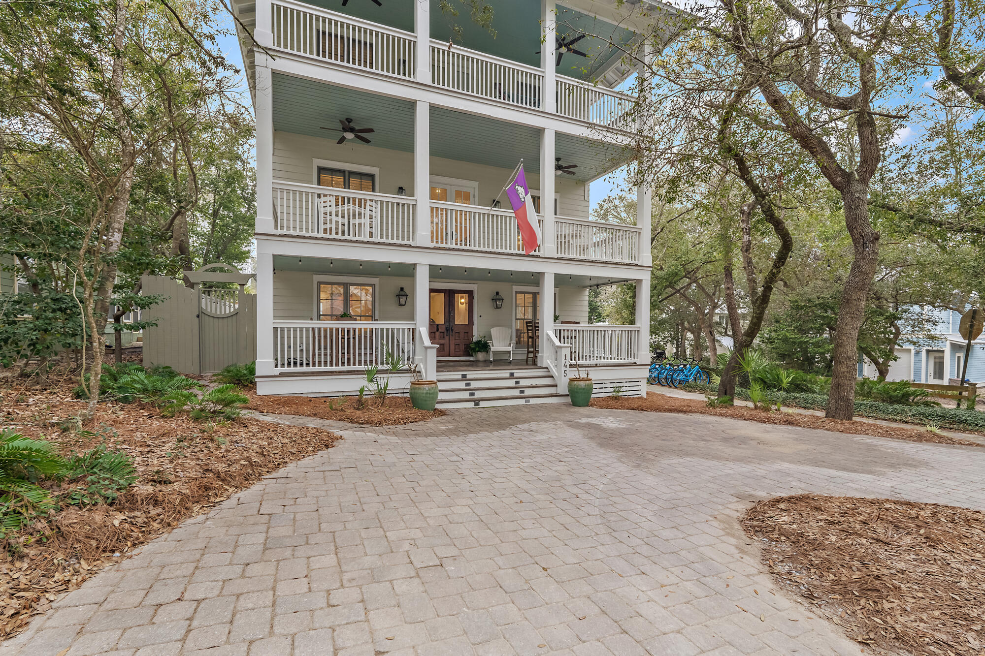 SEAGROVE 1ST ADDN - Residential