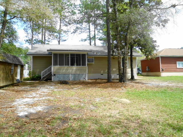 COUNTRY MANOR UNREC - Residential