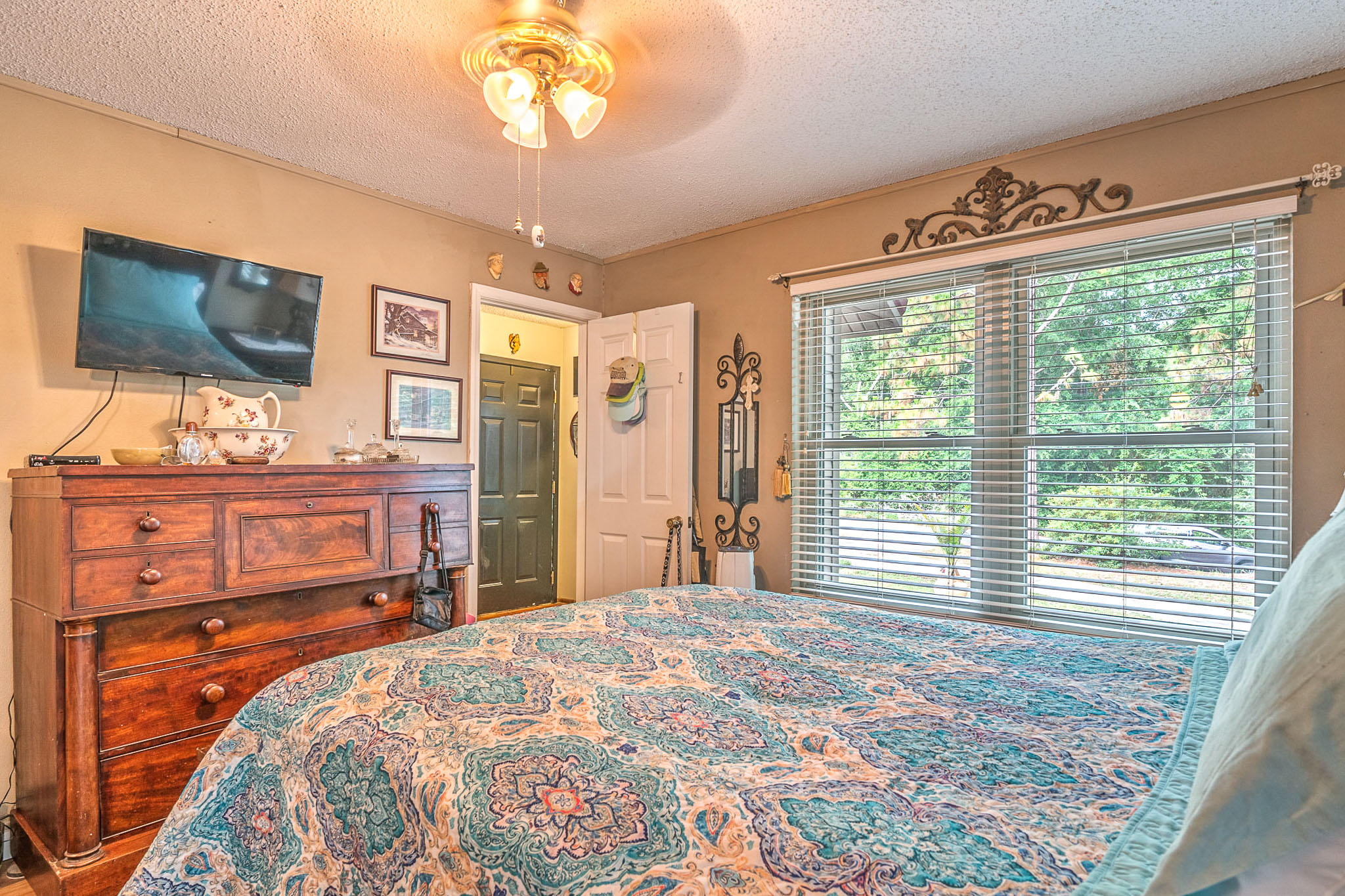 ADAMS POWELL EAST - Residential