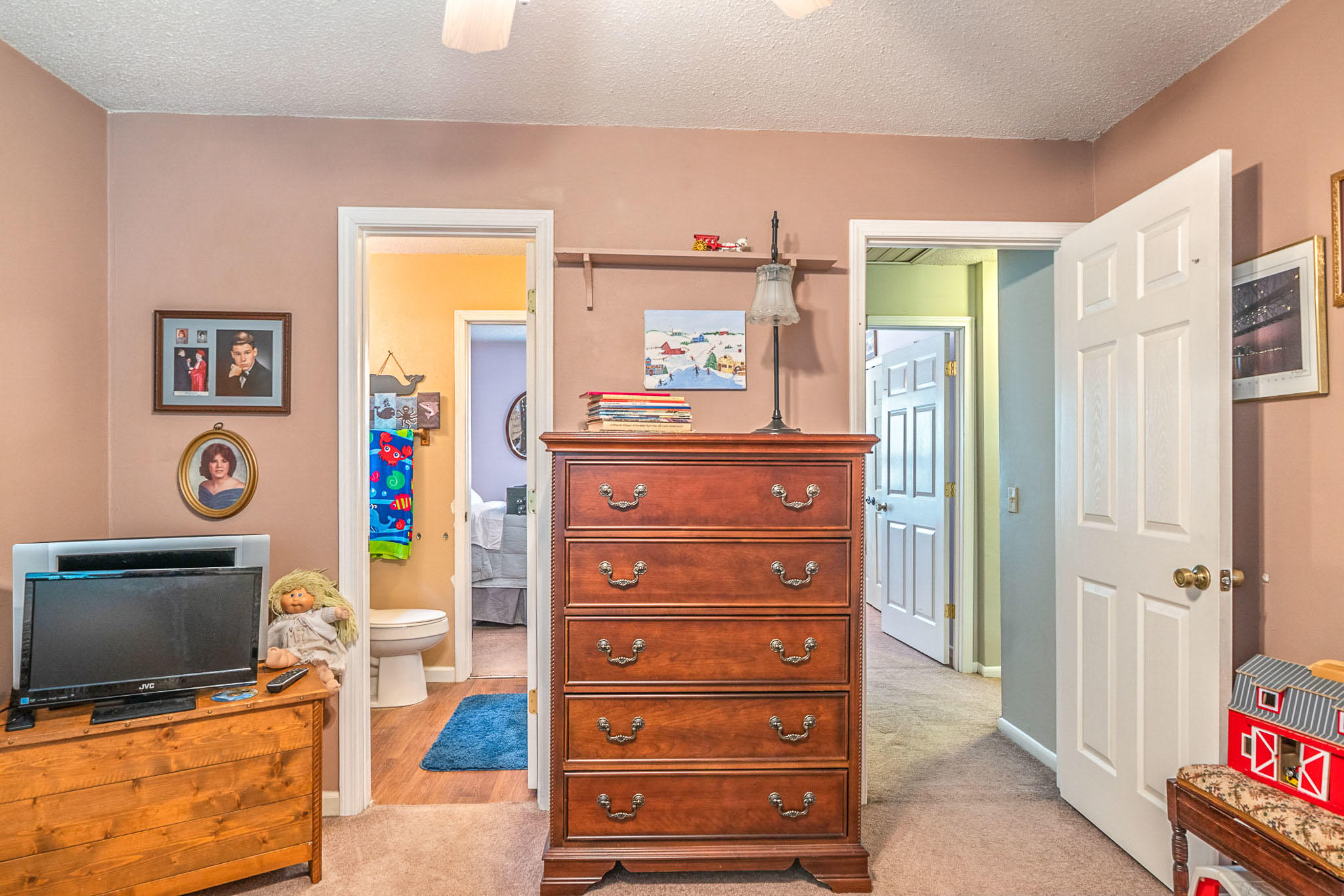 ADAMS POWELL EAST - Residential