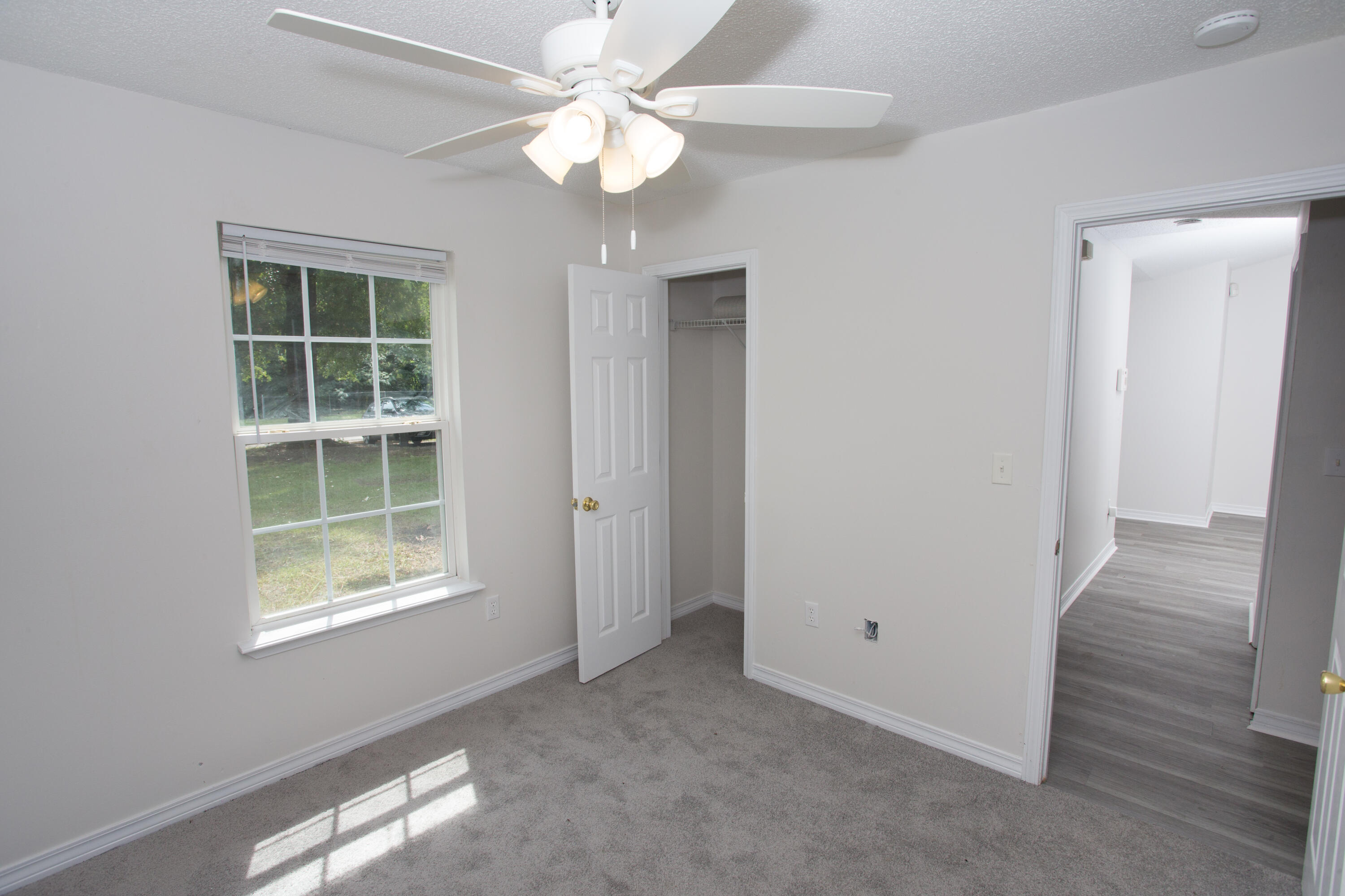 SULLIVANS ADDN TO CRESTVIEW - Residential