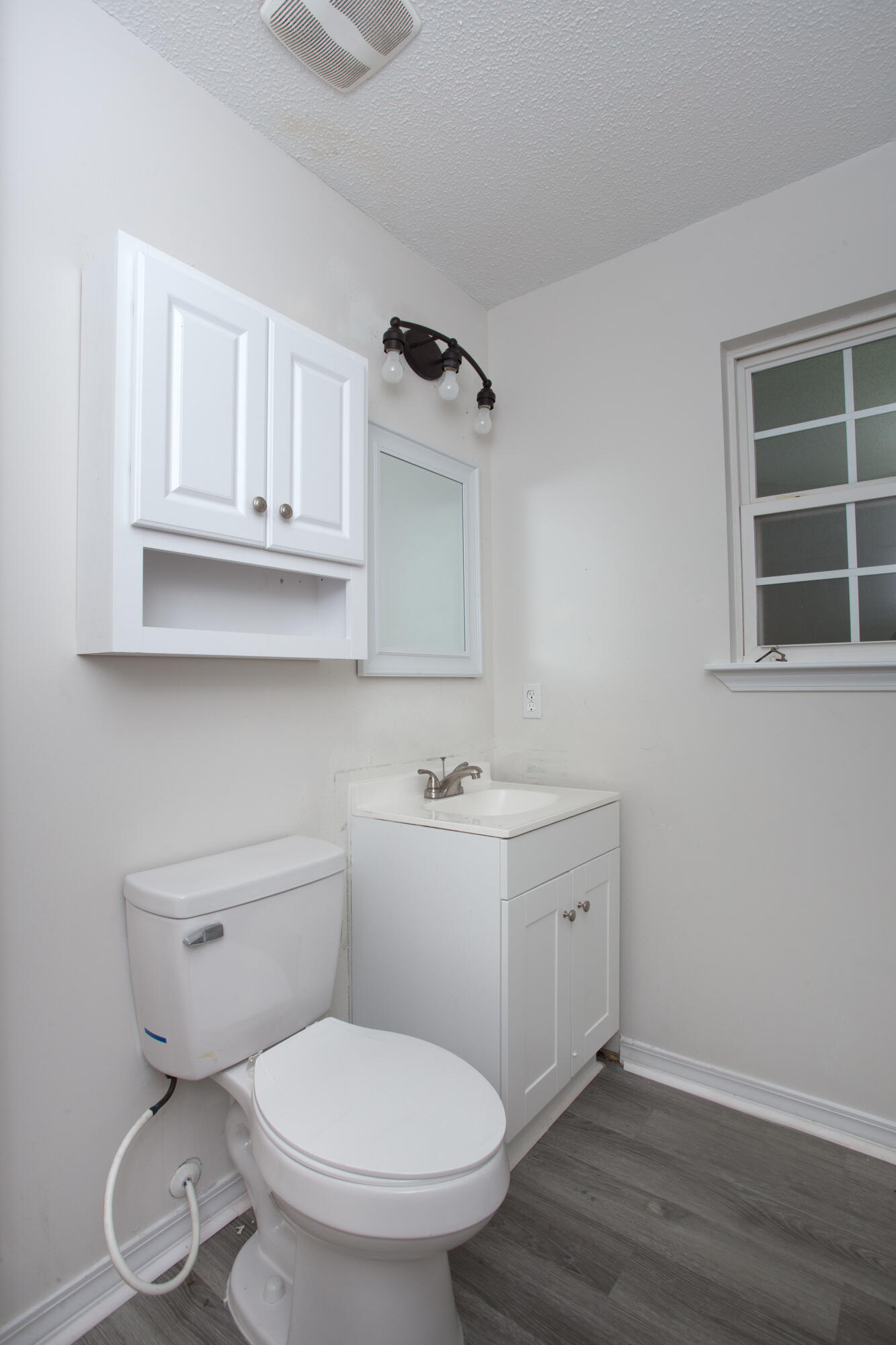 SULLIVANS ADDN TO CRESTVIEW - Residential