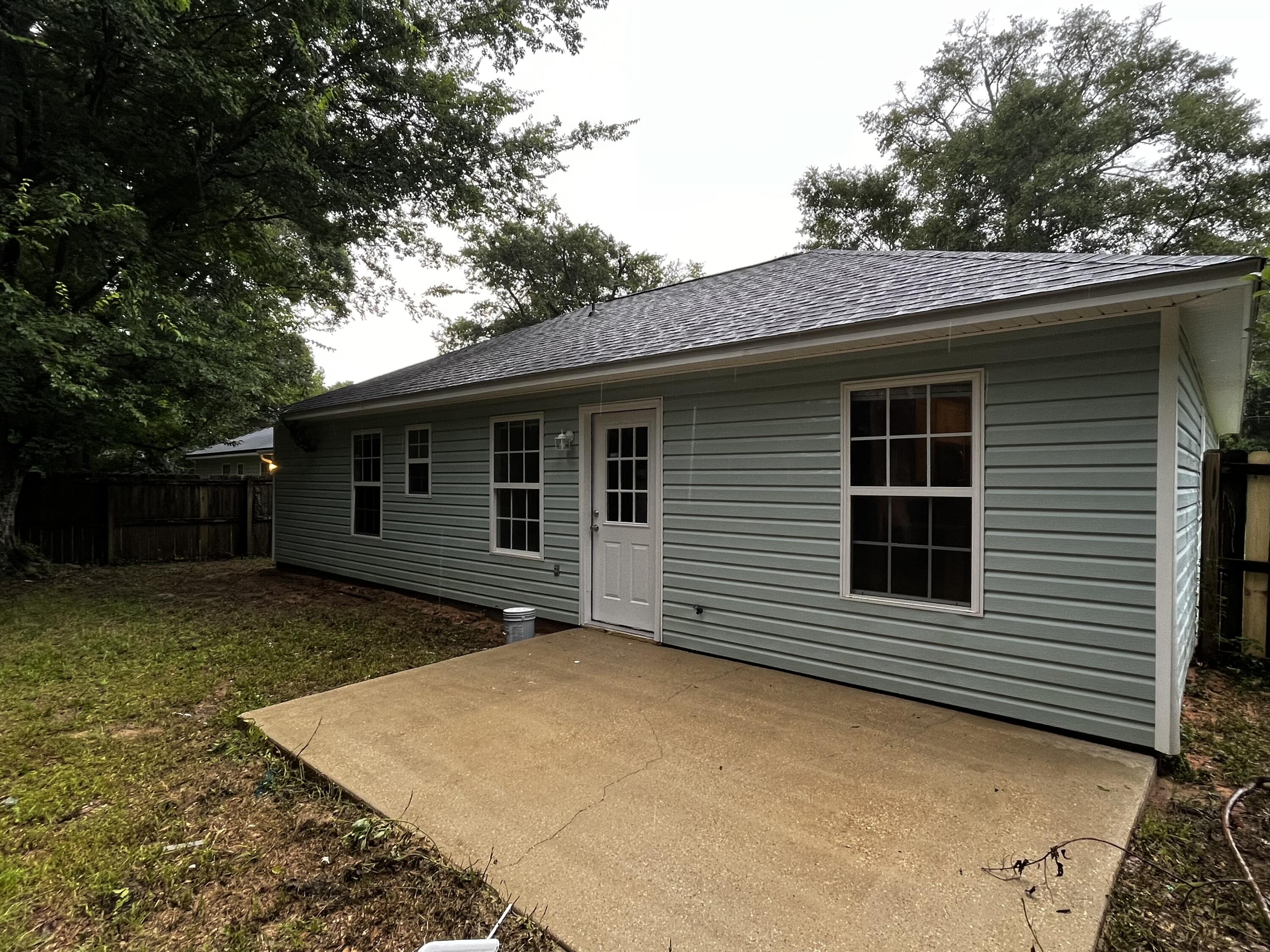 SULLIVANS ADDN TO CRESTVIEW - Residential