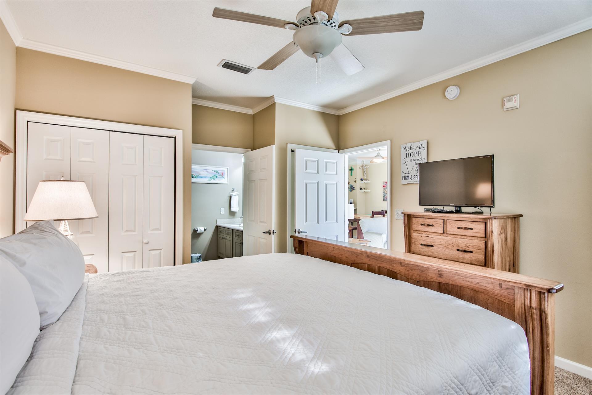 EMERALD WATERS BEACHSIDE CONDOMINIUM - Residential